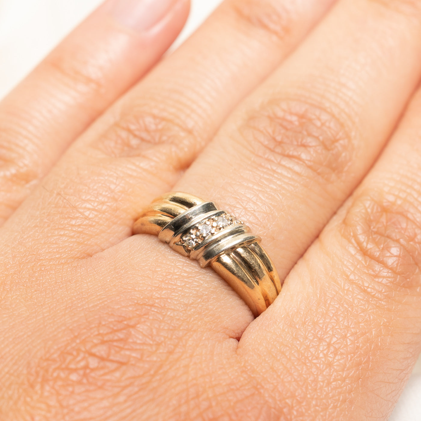 Diagonal Diamond Grooved Ring | 0.08ctw | SZ 8