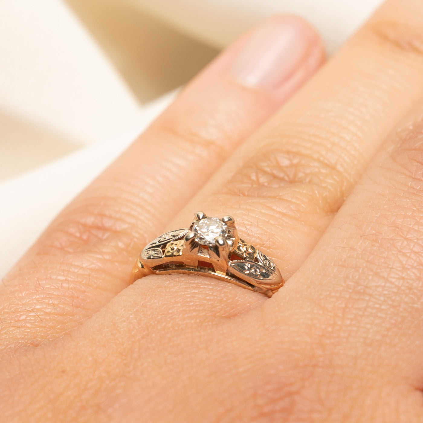 Solitaire Diamond Floral Engraved Ring | 0.19ct | SZ 6.25