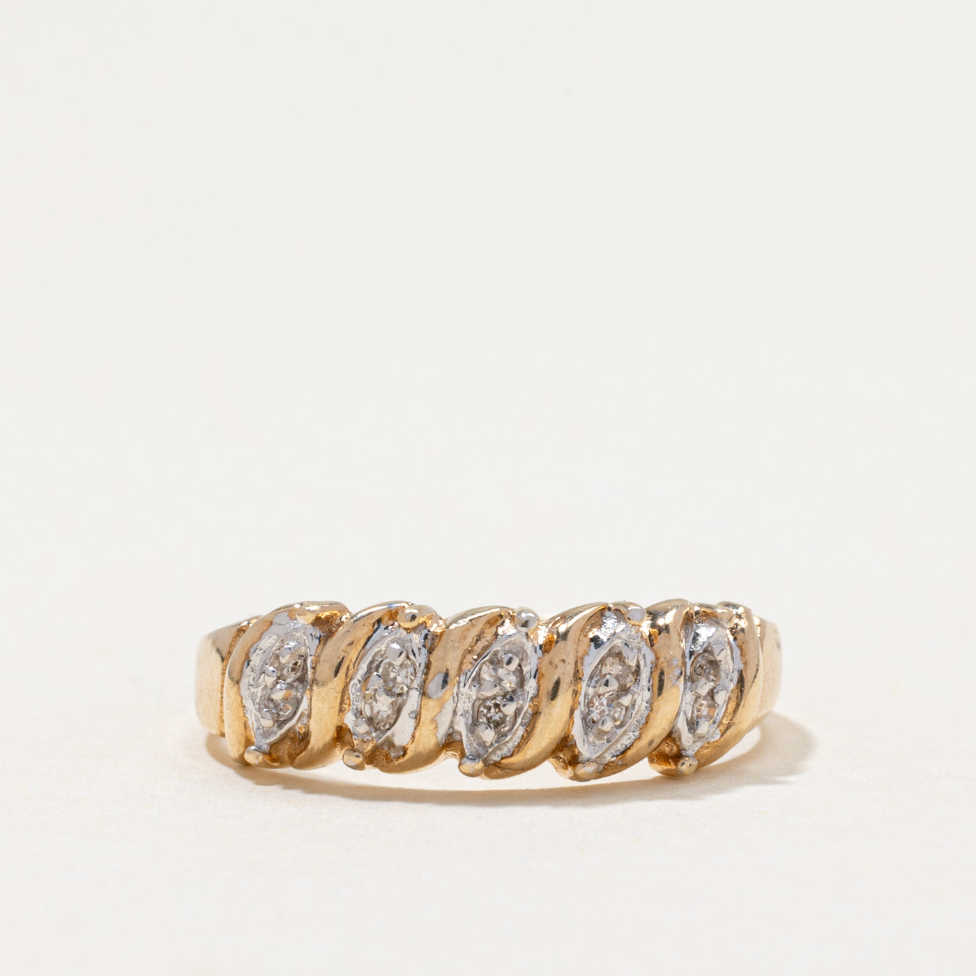 Diamond Croissant Ring | 0.10ctw | SZ 6.5