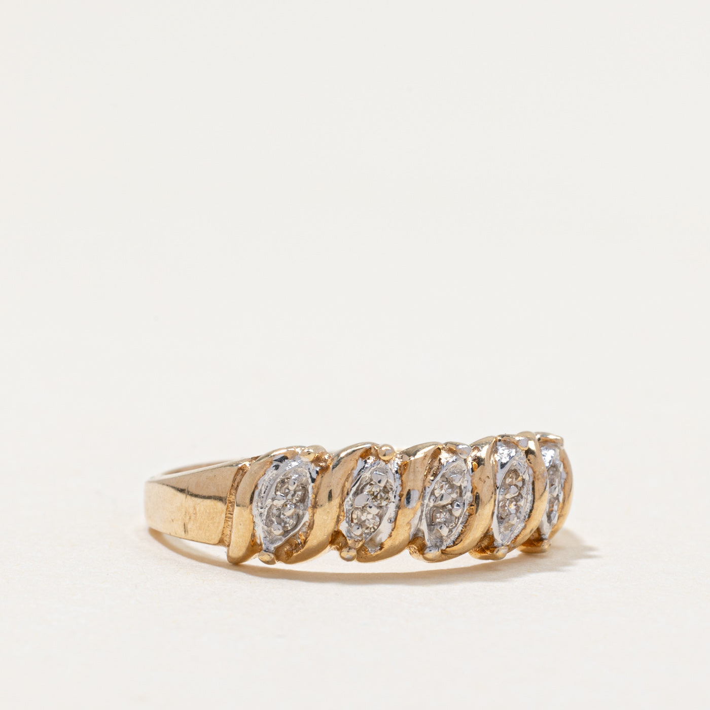 Diamond Croissant Ring | 0.10ctw | SZ 6.5