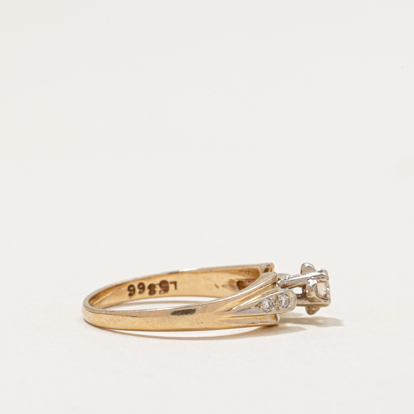 Diamond Grooved Tapered Ring | 0.10ctw | SZ 5