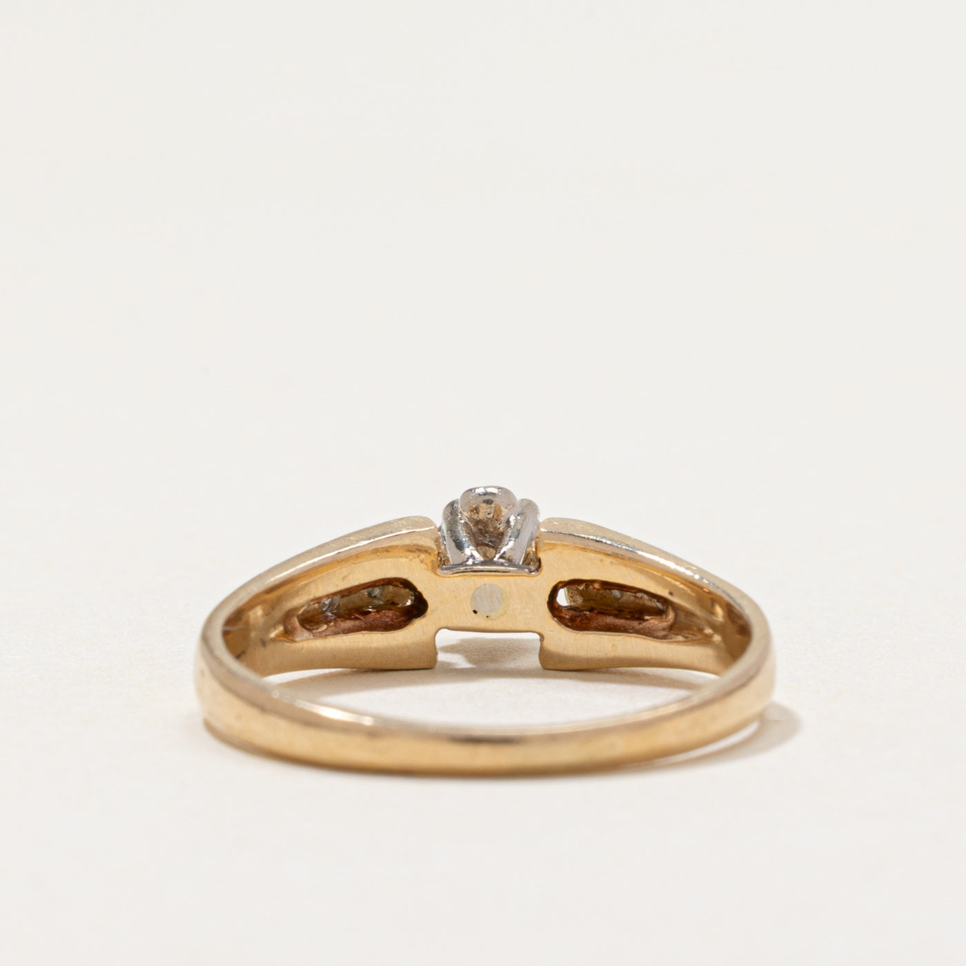 Diamond Grooved Tapered Ring | 0.10ctw | SZ 5