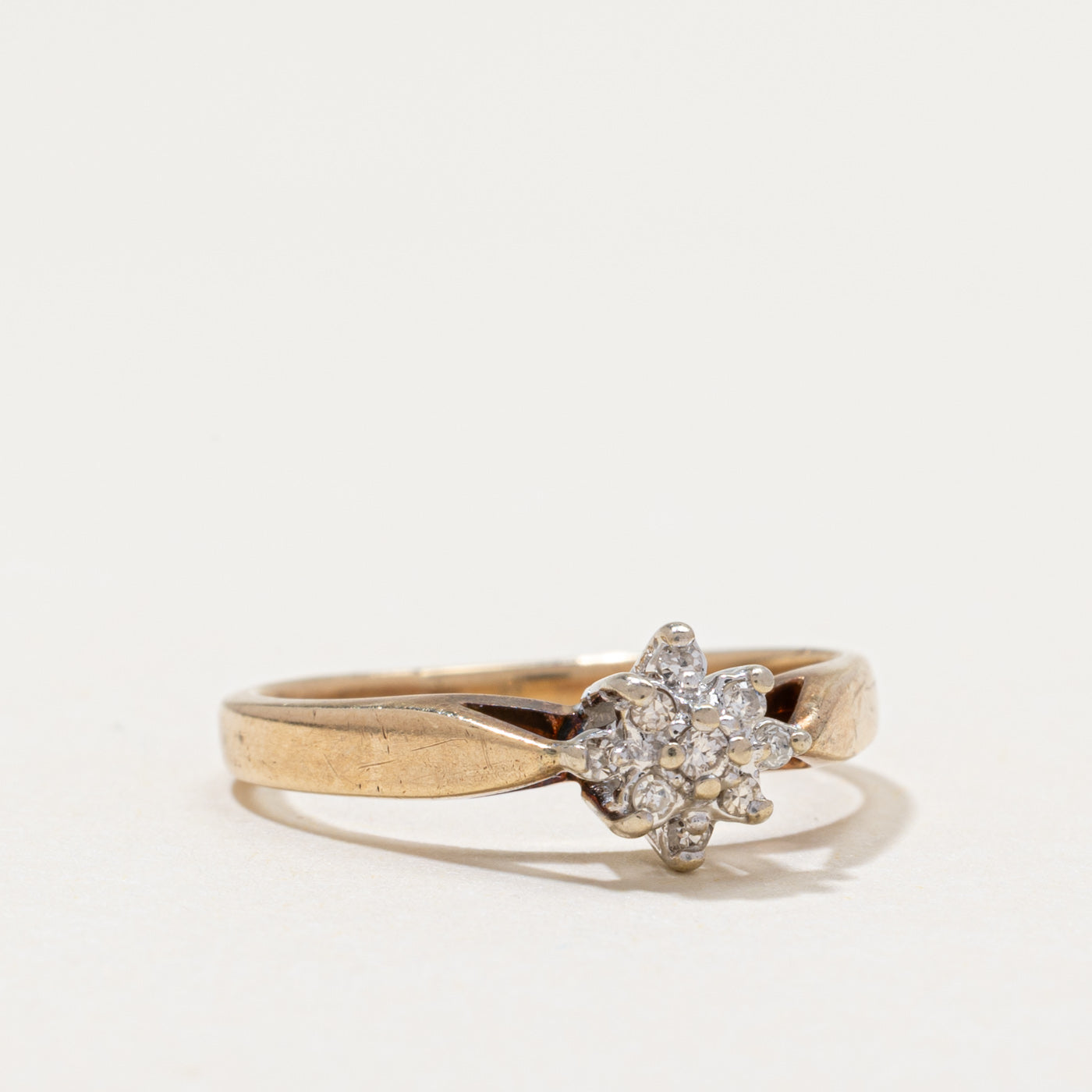 Diamond Cluster Reverse Tapered Ring | 0.07ctw | SZ 5.25