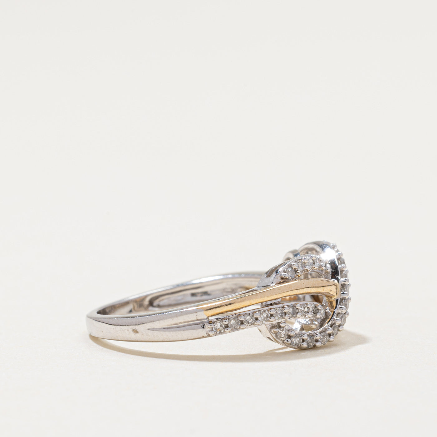 10k Diamond Double Cross Over Ring | 0.22ctw | SZ 7