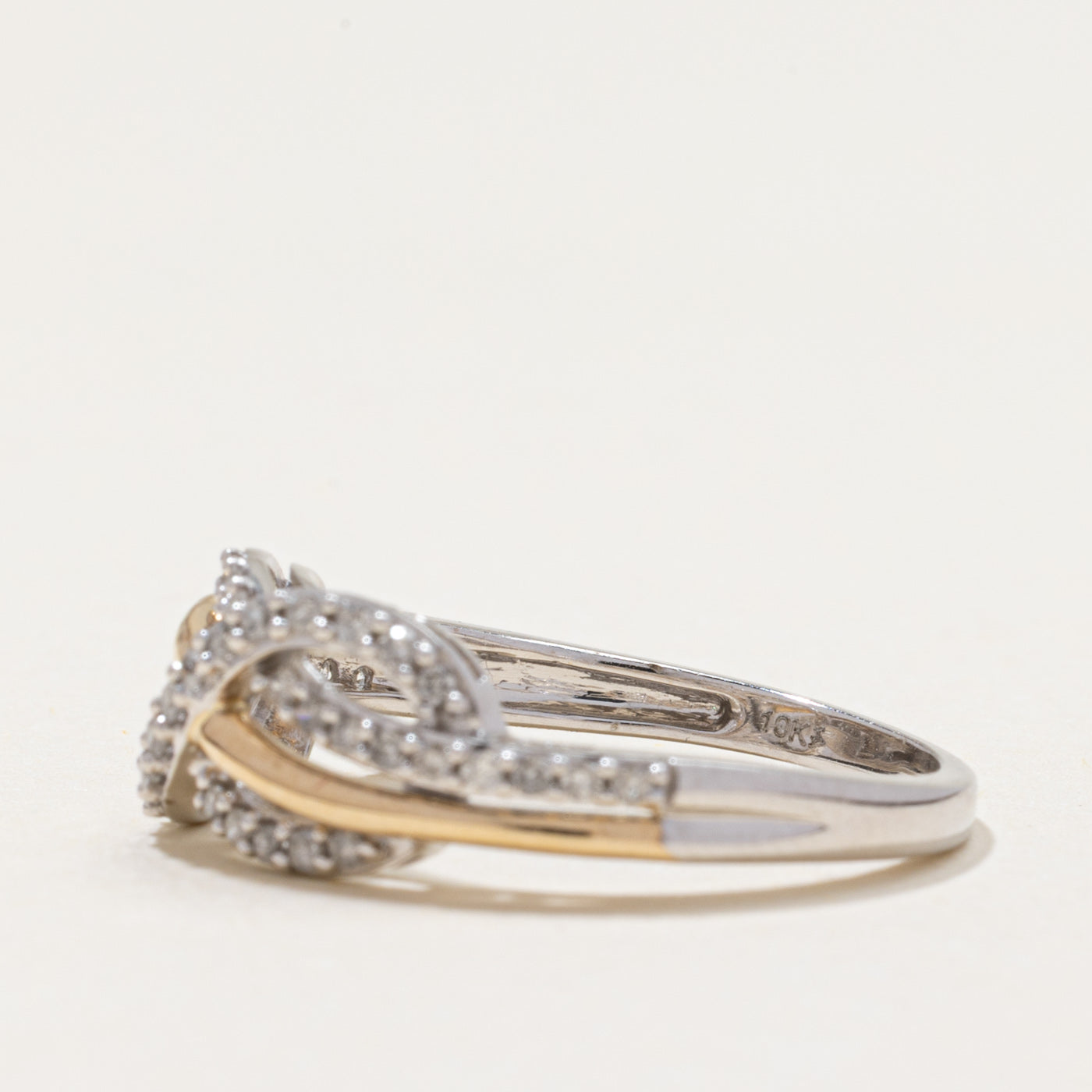 10k Diamond Double Cross Over Ring | 0.22ctw | SZ 7