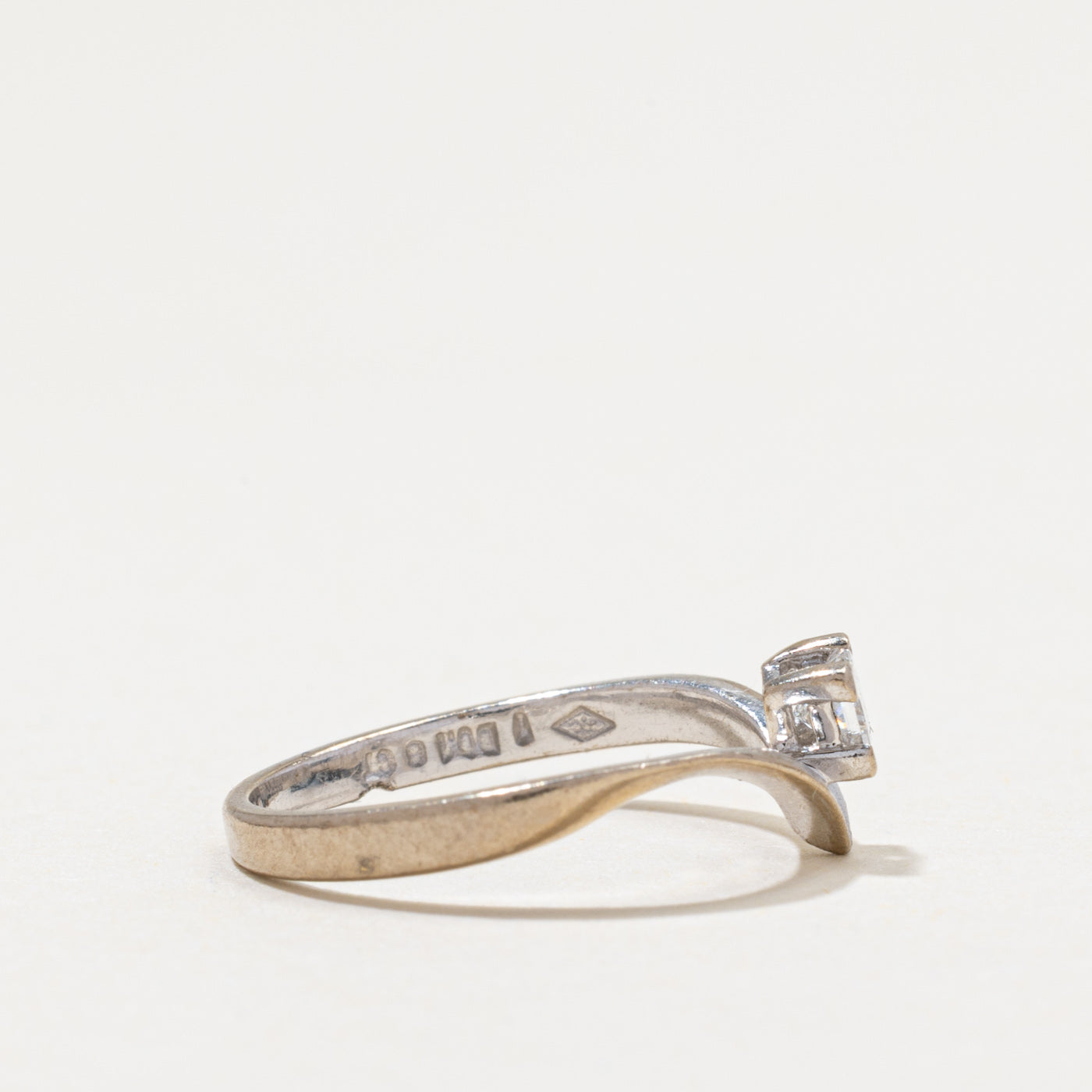 Solitaire Diamond Chevron Ring | 0.16ct | SZ 5