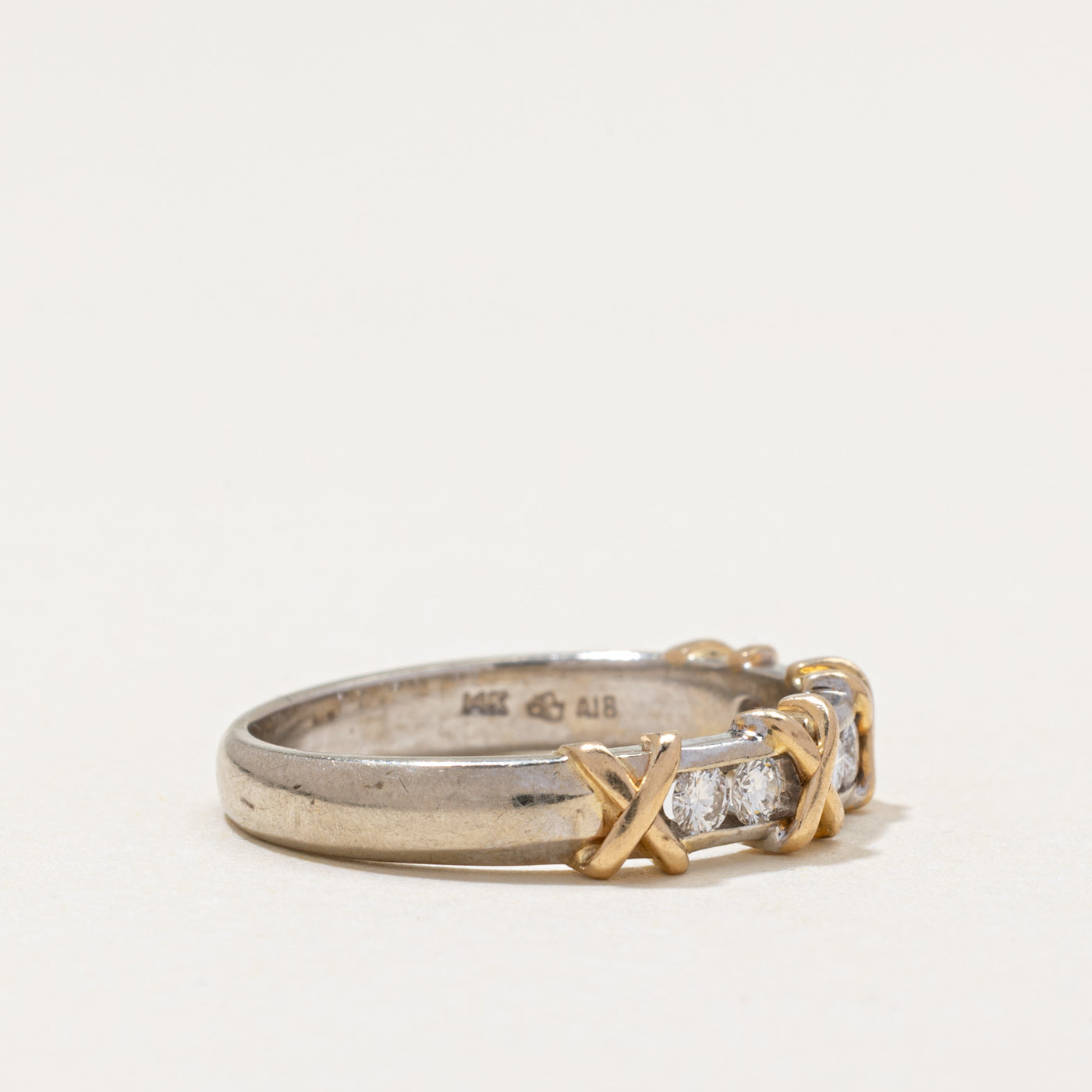 Bague demi-éternité en or 14 carats sertie de diamants en forme de X | 0,25 ct au total | Taille 7
