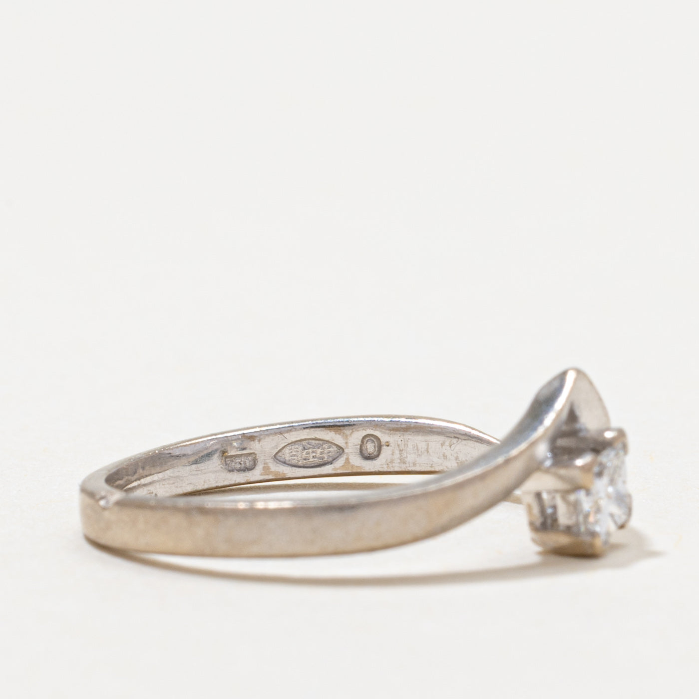 Solitaire Diamond Chevron Ring | 0.16ct | SZ 5