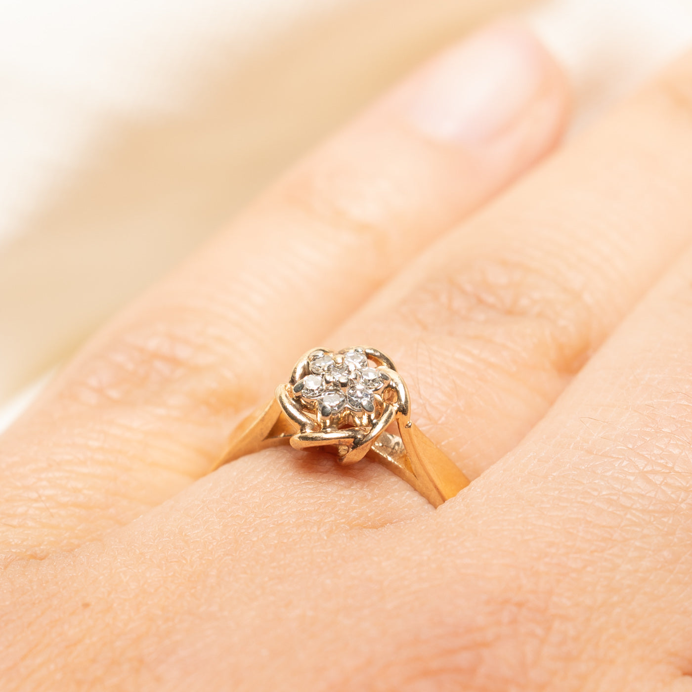 Diamond Petal Ring | 0.14ctw | SZ 6.75