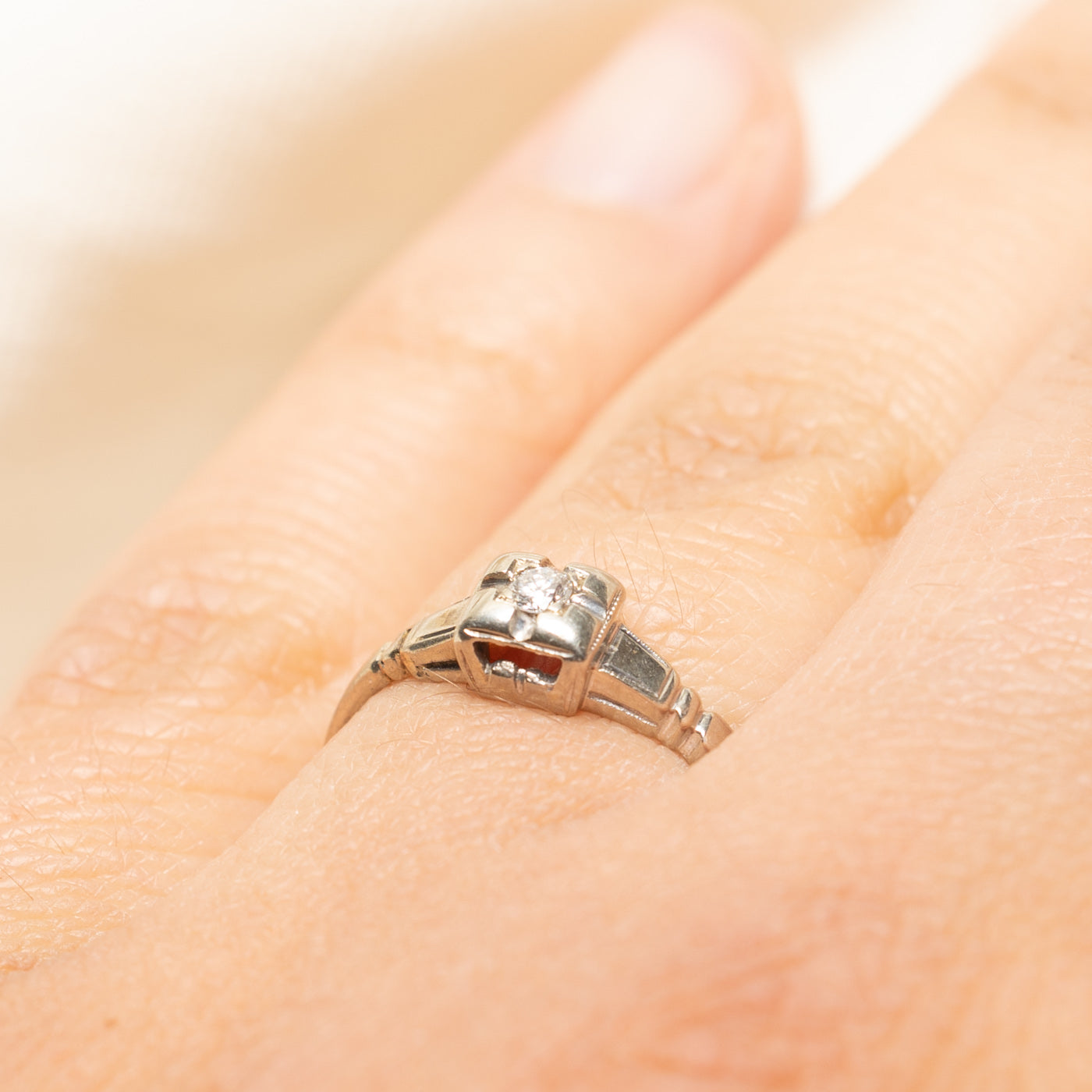 Vintage Single Stone Diamond Ring | 0.04ct | SZ 6.25