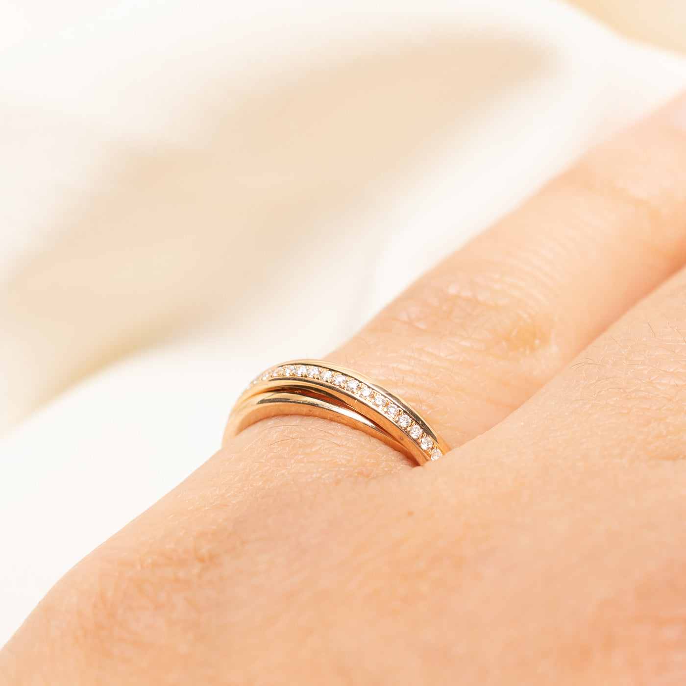 18k Diamond Cross Over Ring | 0.10ctw | SZ 5.25