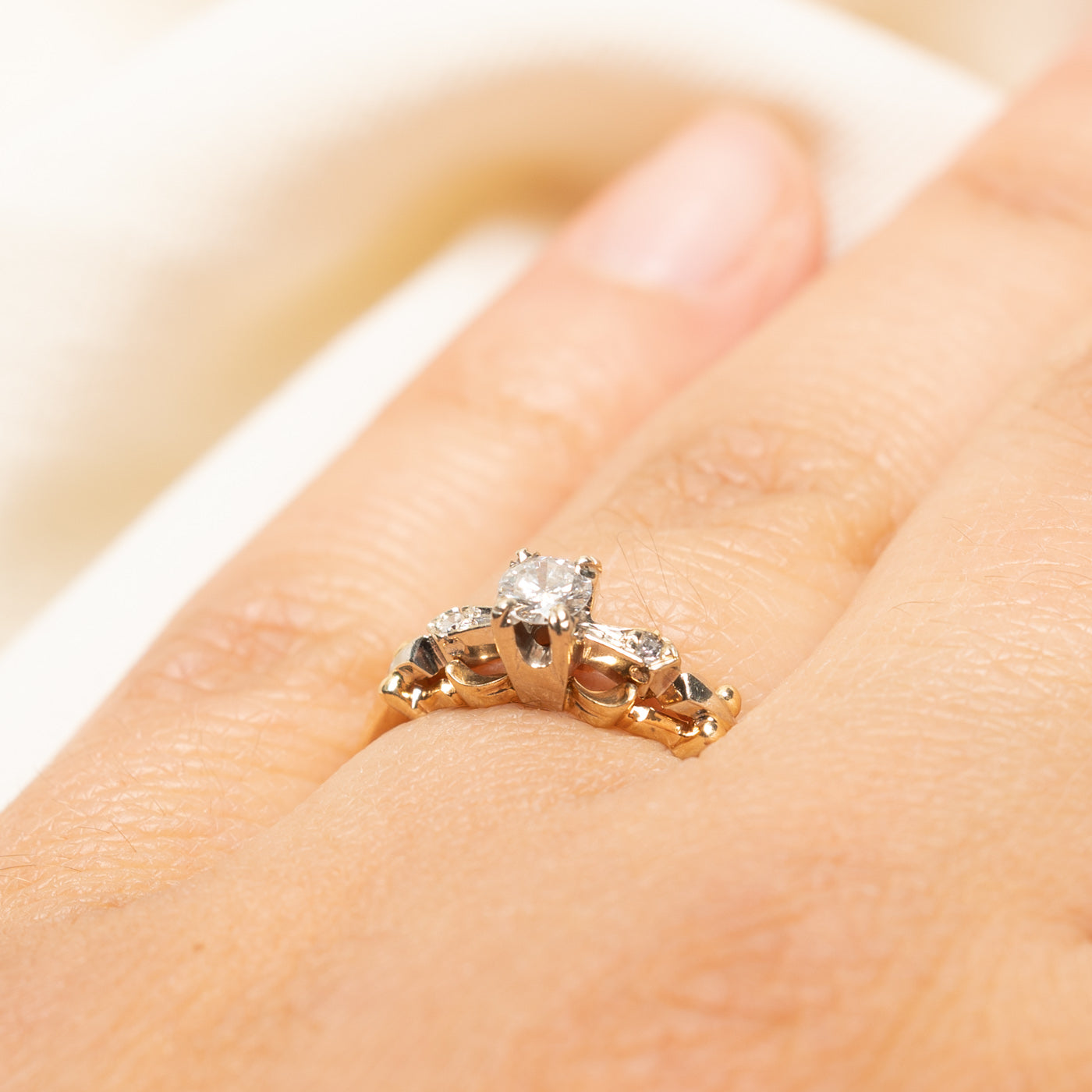 Vintage Two Tone Gold Diamond Ring | 0.21ctw | SZ 6