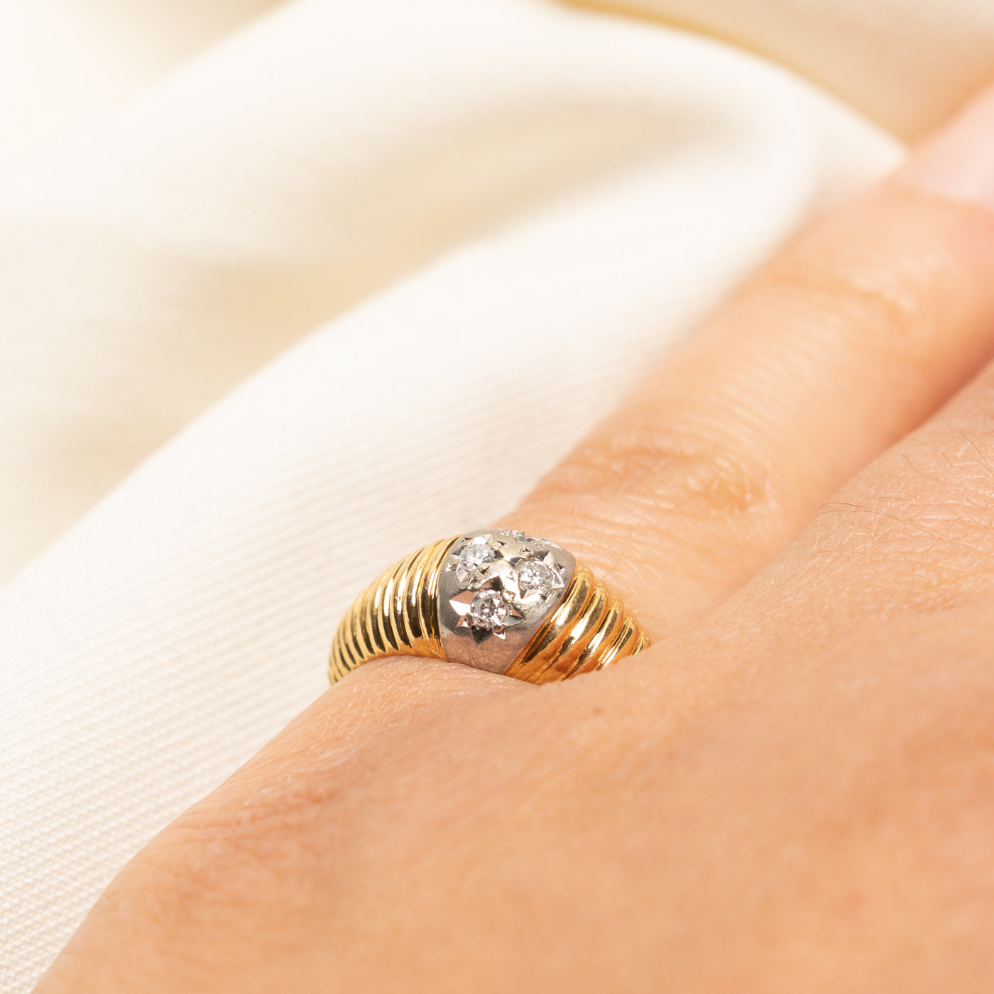 Four Stone Star Set Diamond Grooved Dome Ring | 0.10ctw | SZ 5.5