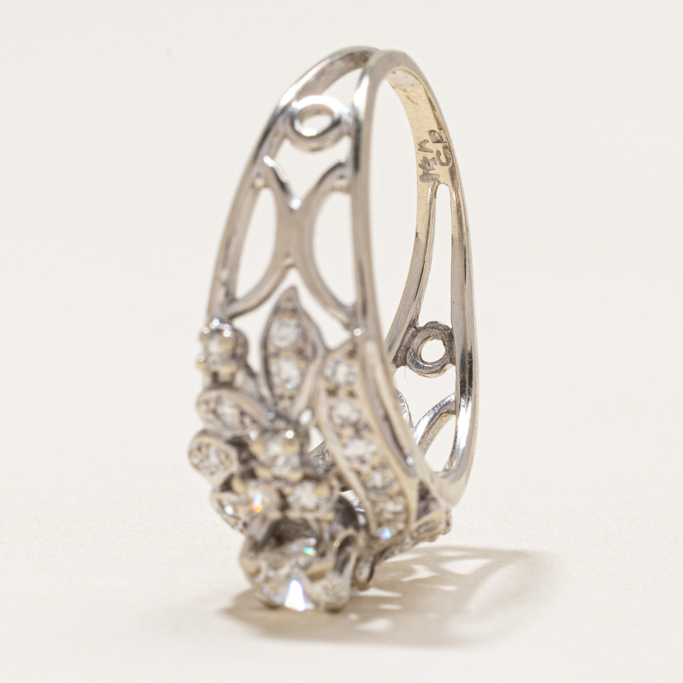 Diamond Leaf Design Cocktail Ring | 0.76ctw | SZ 7