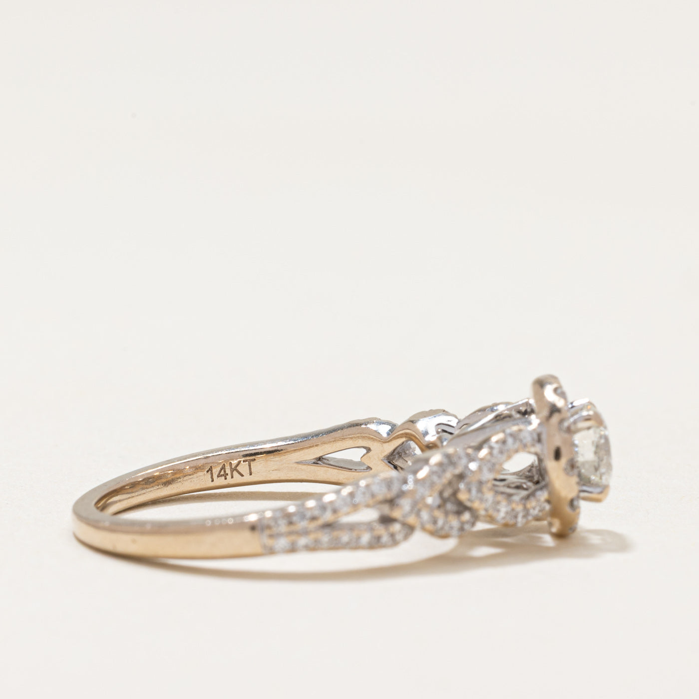Diamond Halo Ornate Ring | 0.95ctw | SZ 5.75