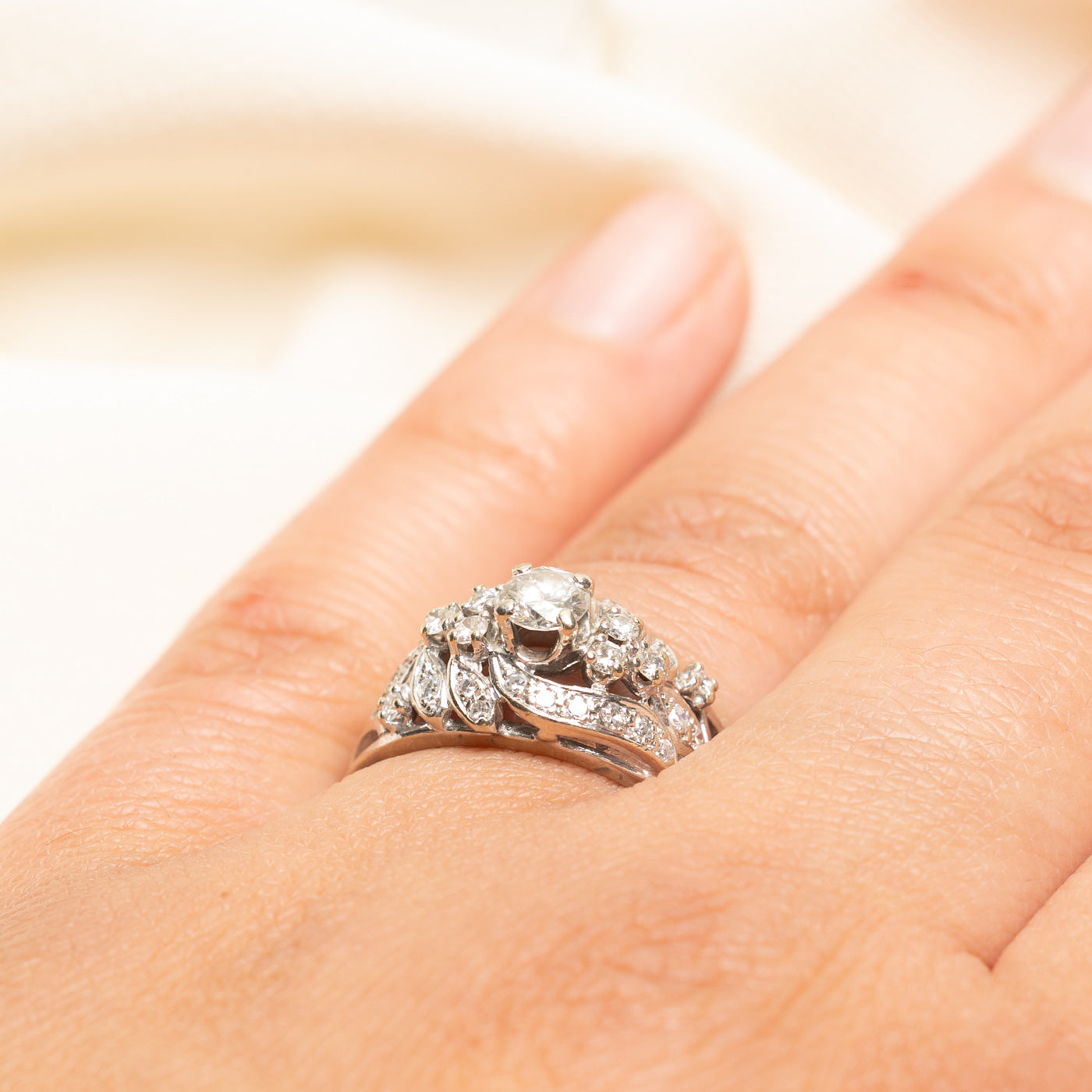 Diamond Leaf Design Cocktail Ring | 0.76ctw | SZ 7