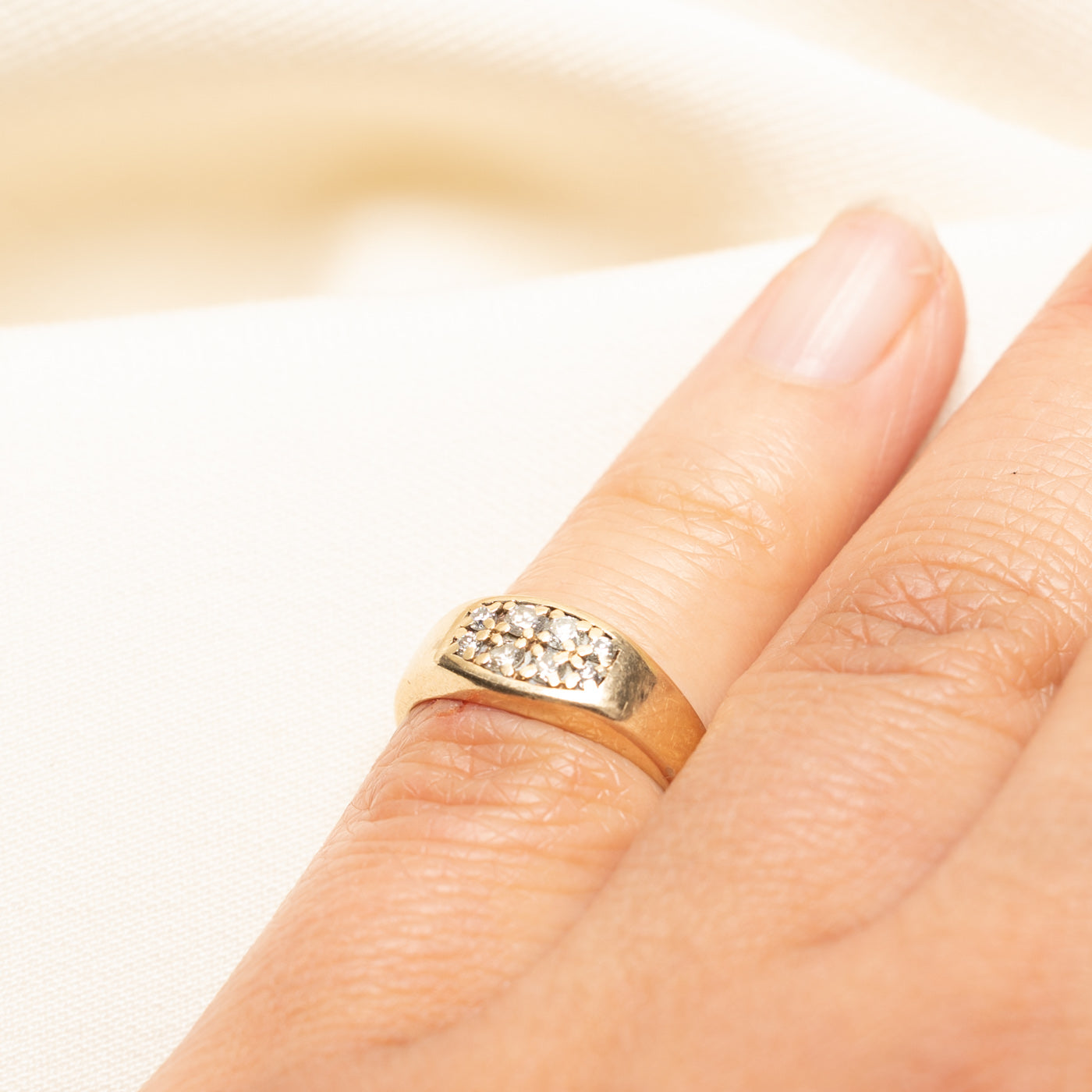 Bague conique en or 10 carats sertie de diamants | 0,20 ct au total | Taille 3