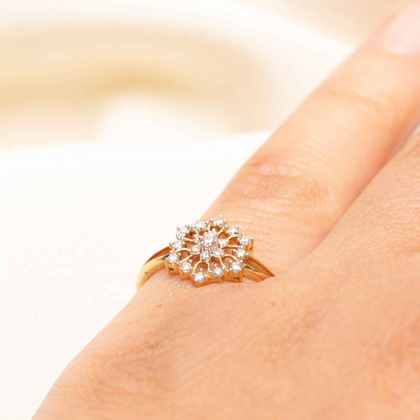 18k Diamond Cluster Openwork Ring | 0.23ctw | SZ 6