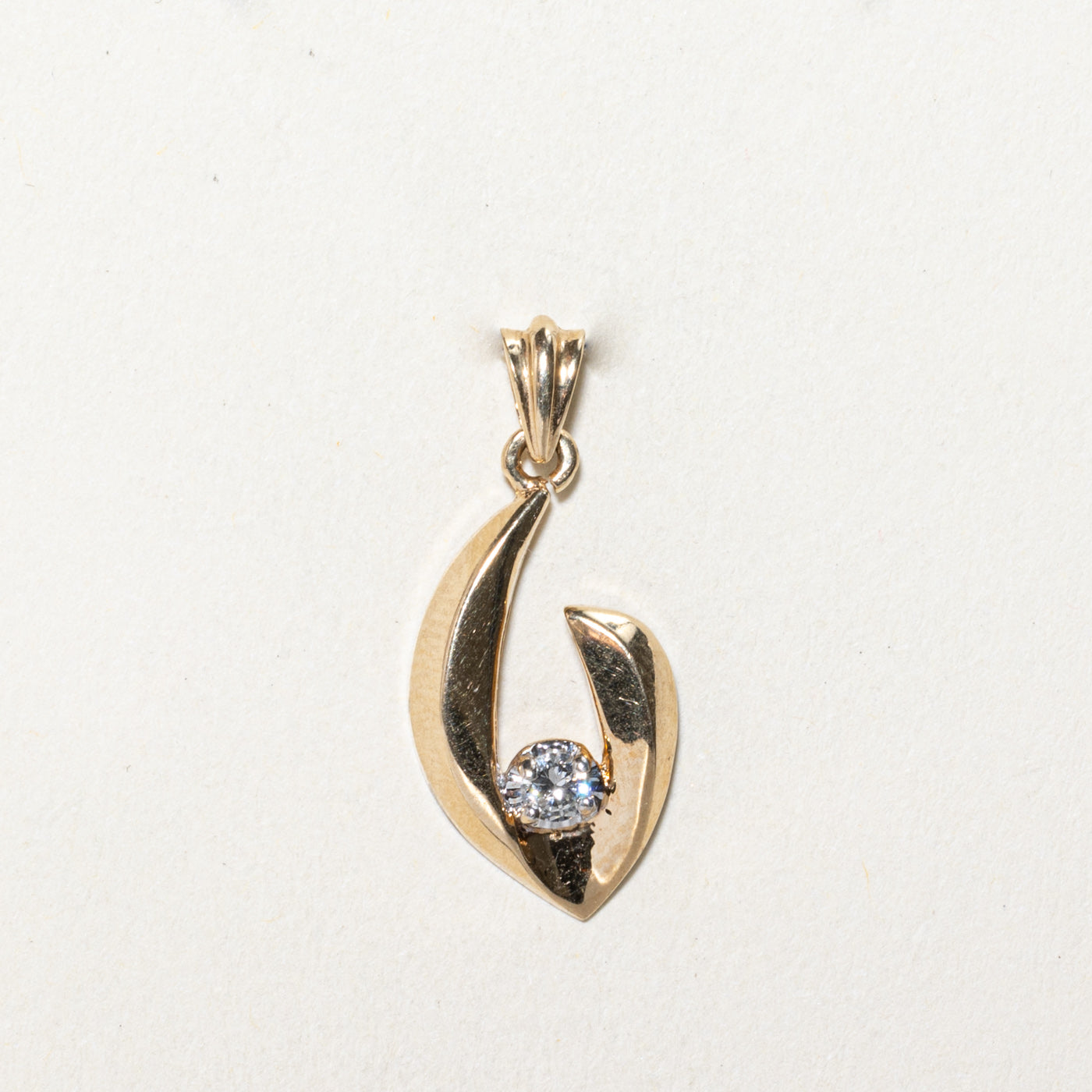 Diamond Hook Pendant | 0.10ct