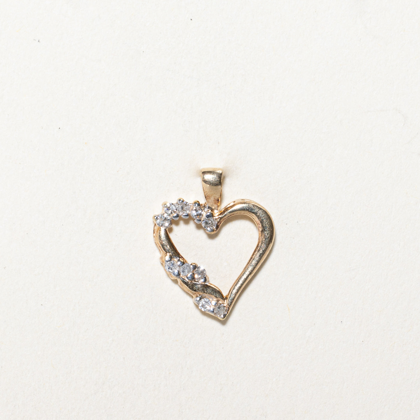 Diamond Open Heart Pendant | 0.10ctw