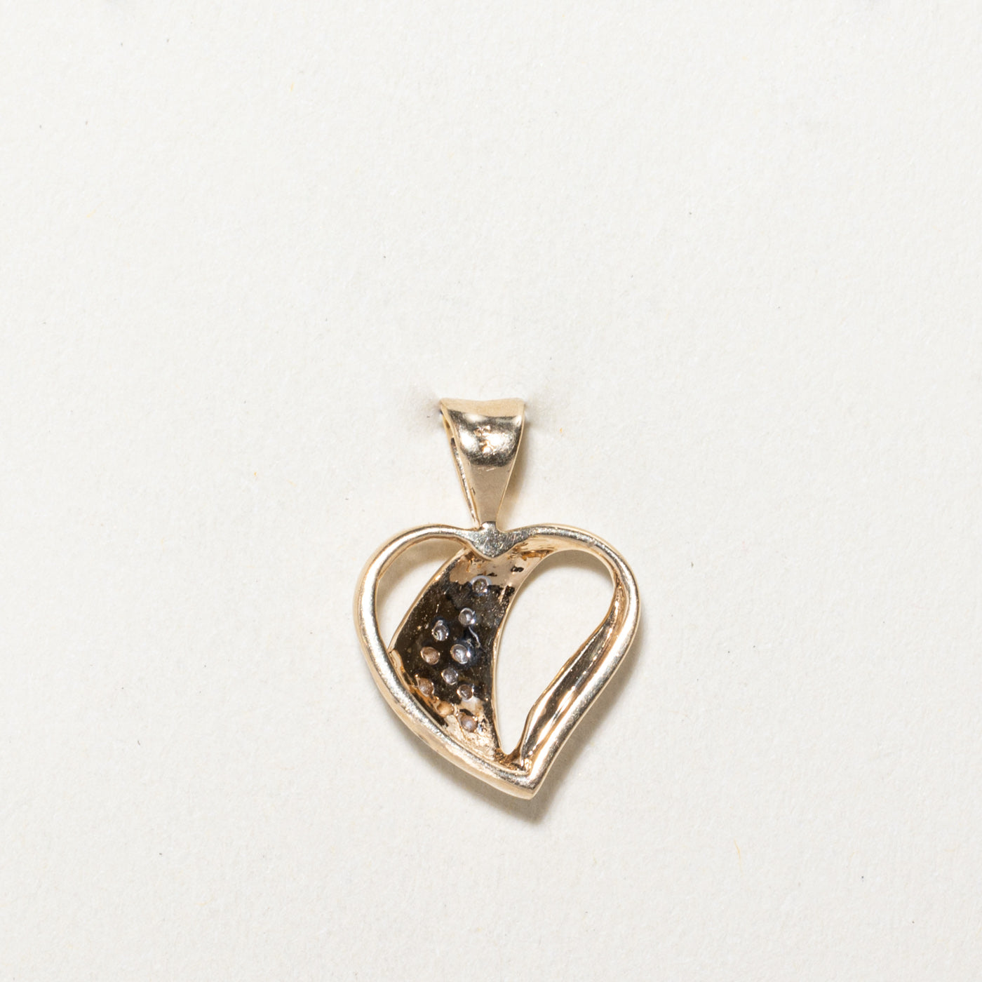 Diamond Open Heart Pendant | 0.07ctw