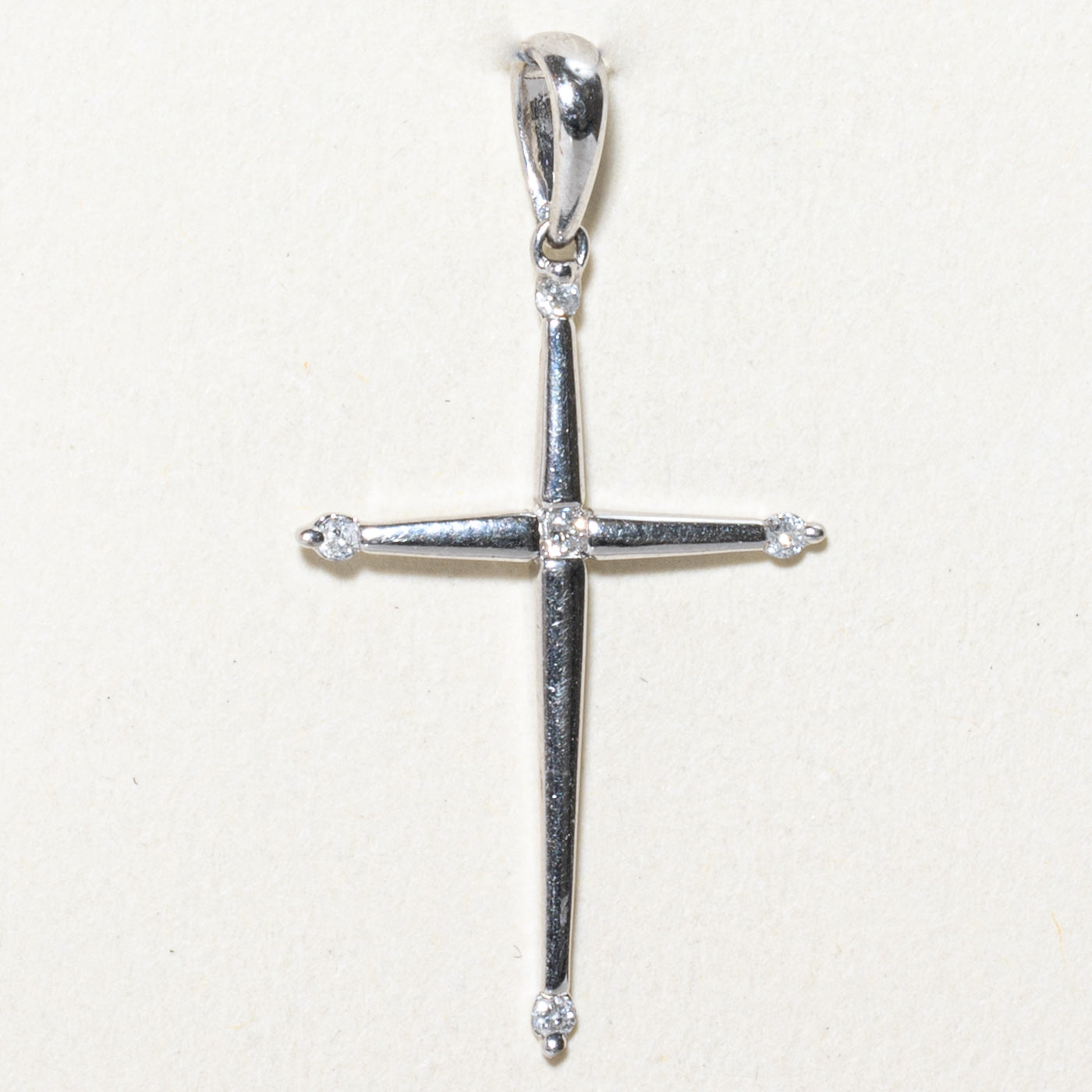 Diamond Cross Pendant | 0.05ctw