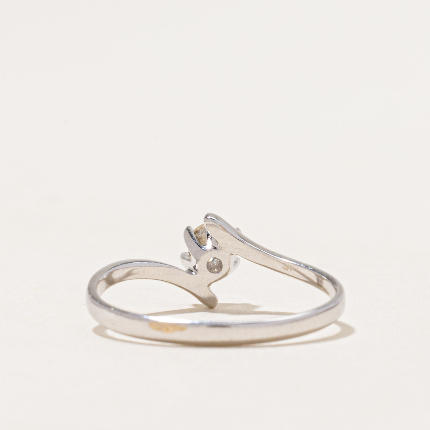 18k Solitaire Diamond Bypass Ring | 0.20ct | SZ 6