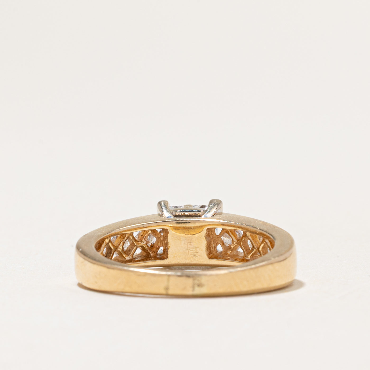 Illusion Set Princess Cut Diamond Ring | 0.90ctw | SZ 7.25
