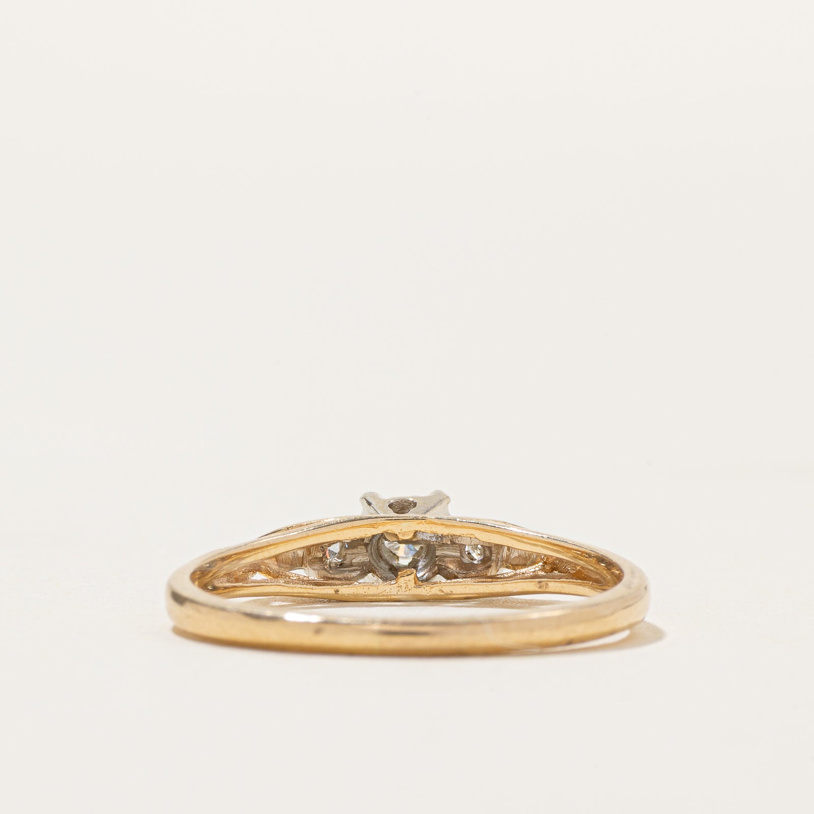 14k Two Tone Gold Vintage Diamond Ring | 0.05ctw | SZ 6.5