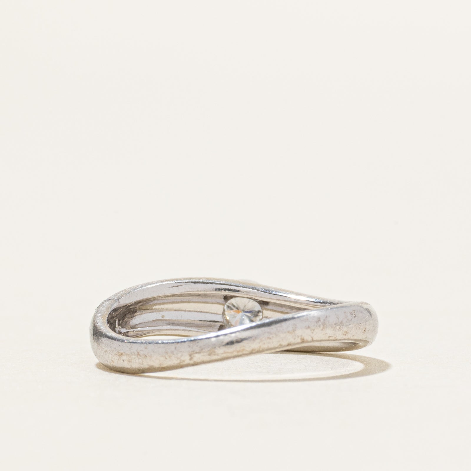 18k Bezel Set Diamond Wave Ring | 0.10ct | SZ 3.5