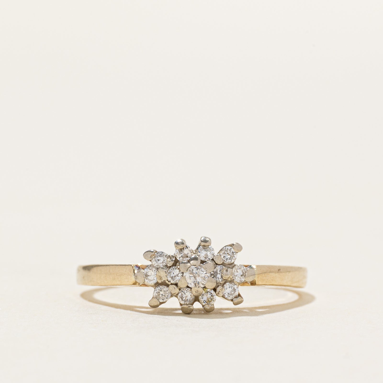 14k Diamond Cluster Petal Ring | 0.14ctw | SZ 5.5