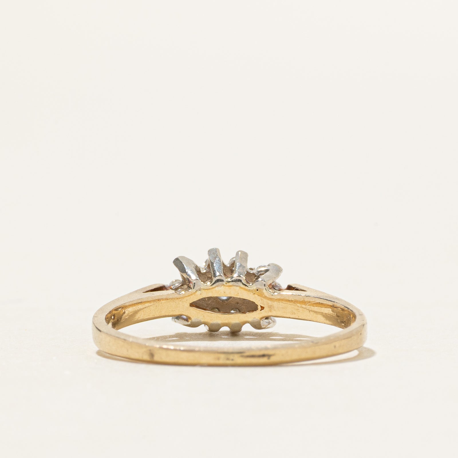 14k Diamond Cluster Petal Ring | 0.14ctw | SZ 5.5
