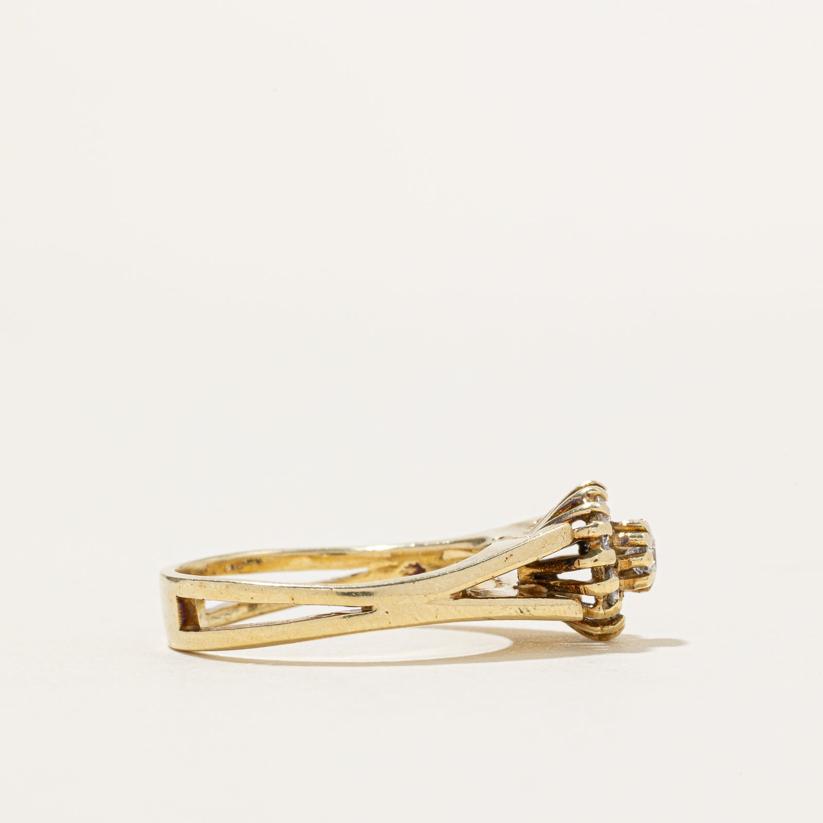 14k Cluster Diamond Split Shank Ring | 0.33ctw | SZ 6.25