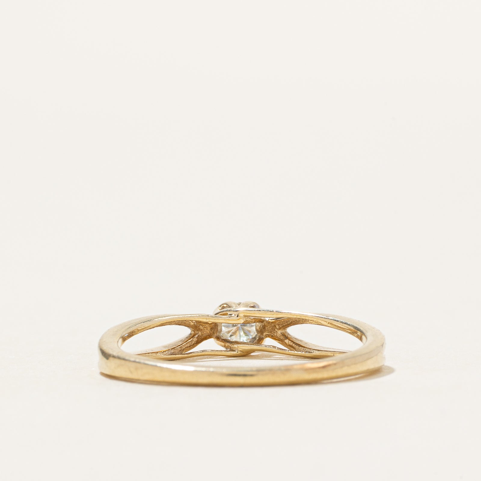 10k Solitaire Diamond Split Shank Ring | 0.10ct | SZ 5.75