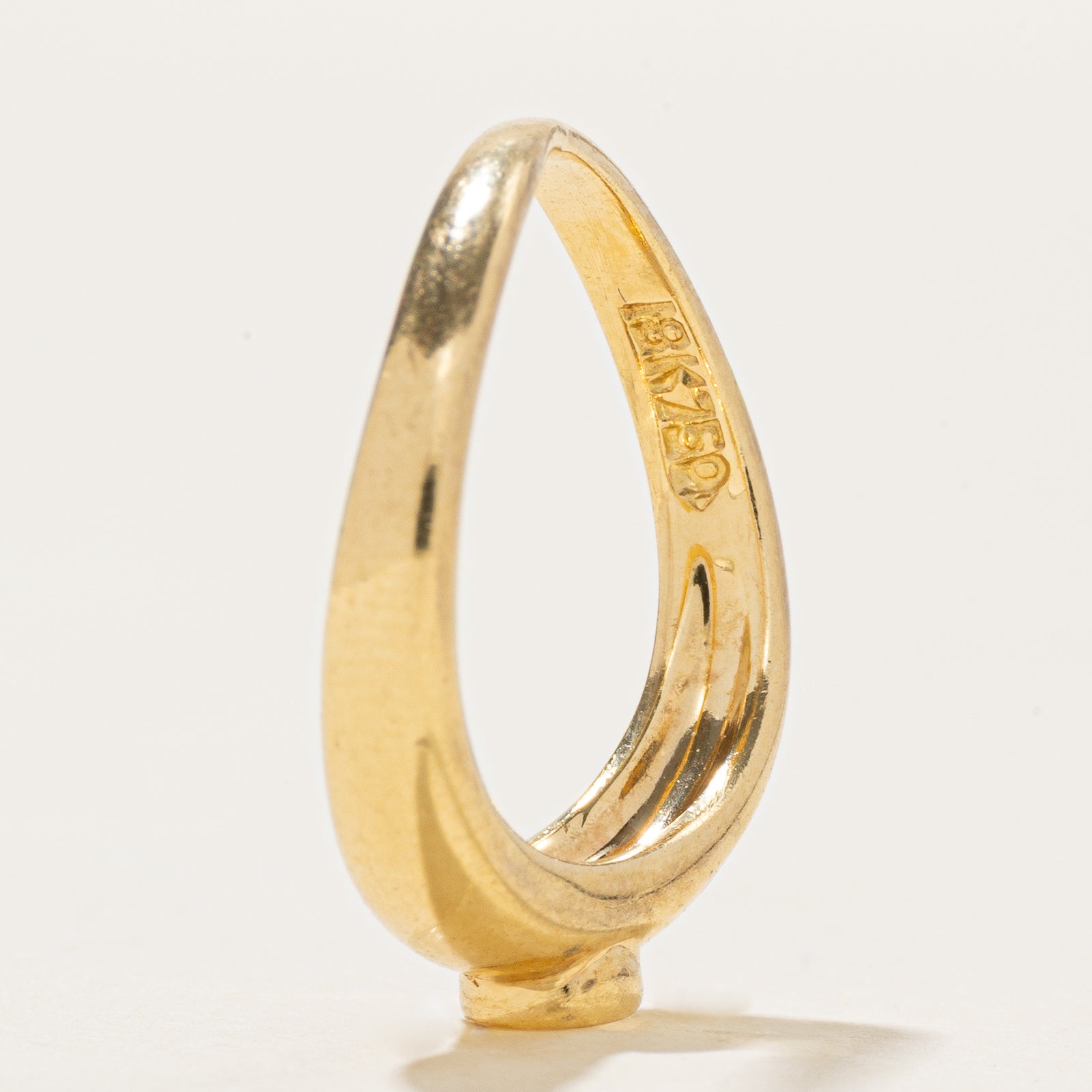18k Bezel Set Diamond Wavy Ring | 0.09ct | SZ 3