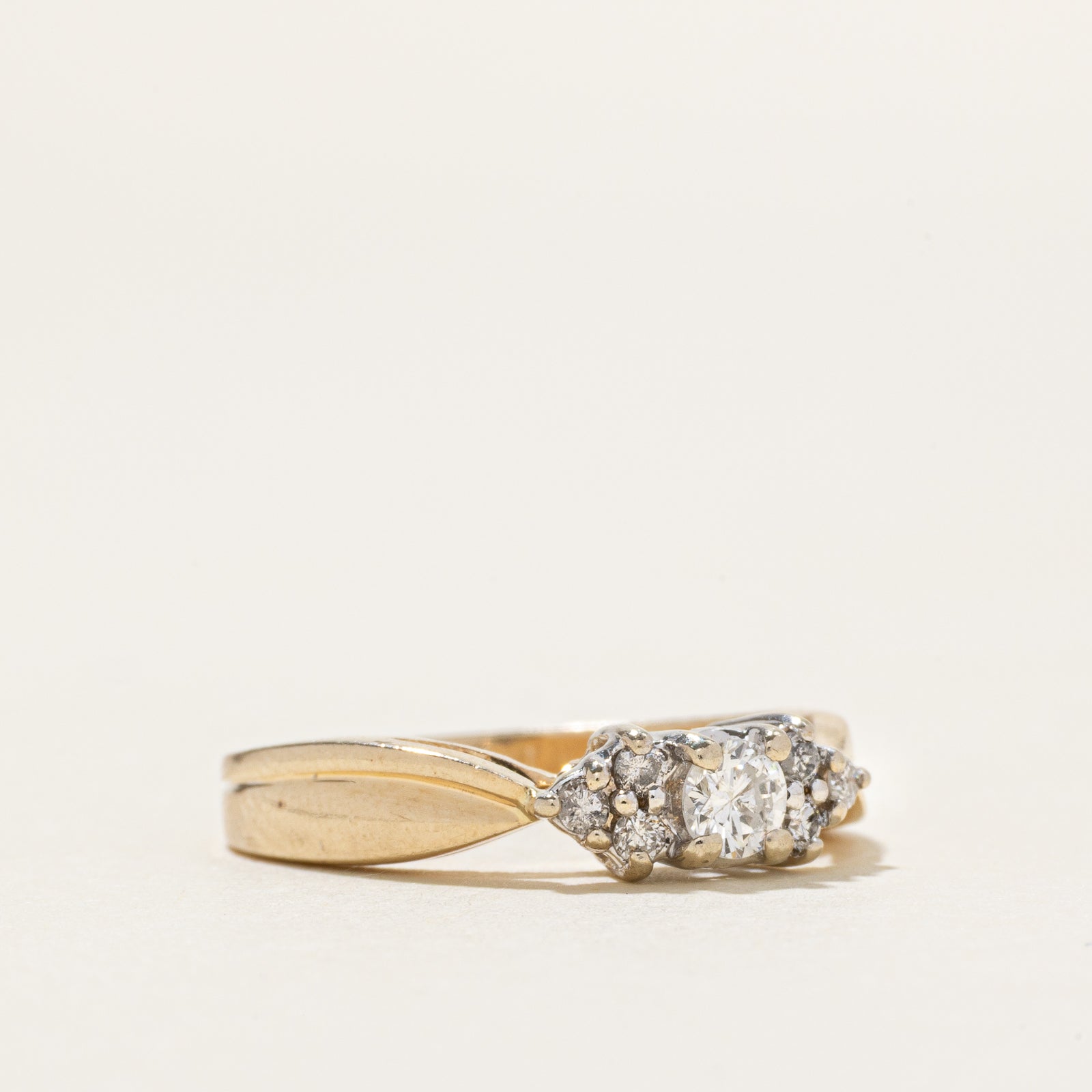 14k Diamond Reverse Tapered Ring | 0.20ctw | SZ 4