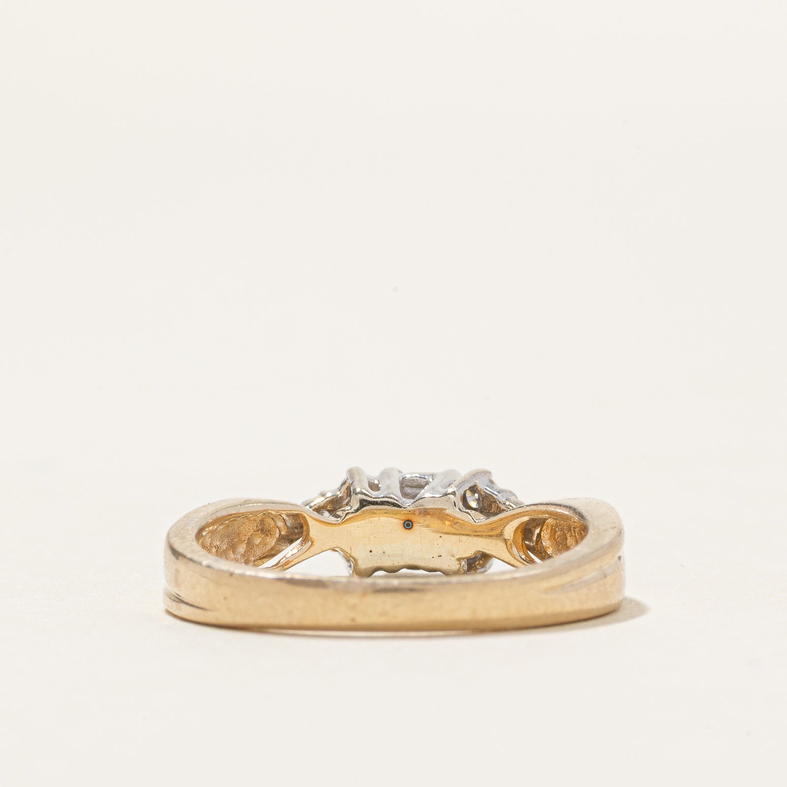 14k Diamond Reverse Tapered Ring | 0.20ctw | SZ 4