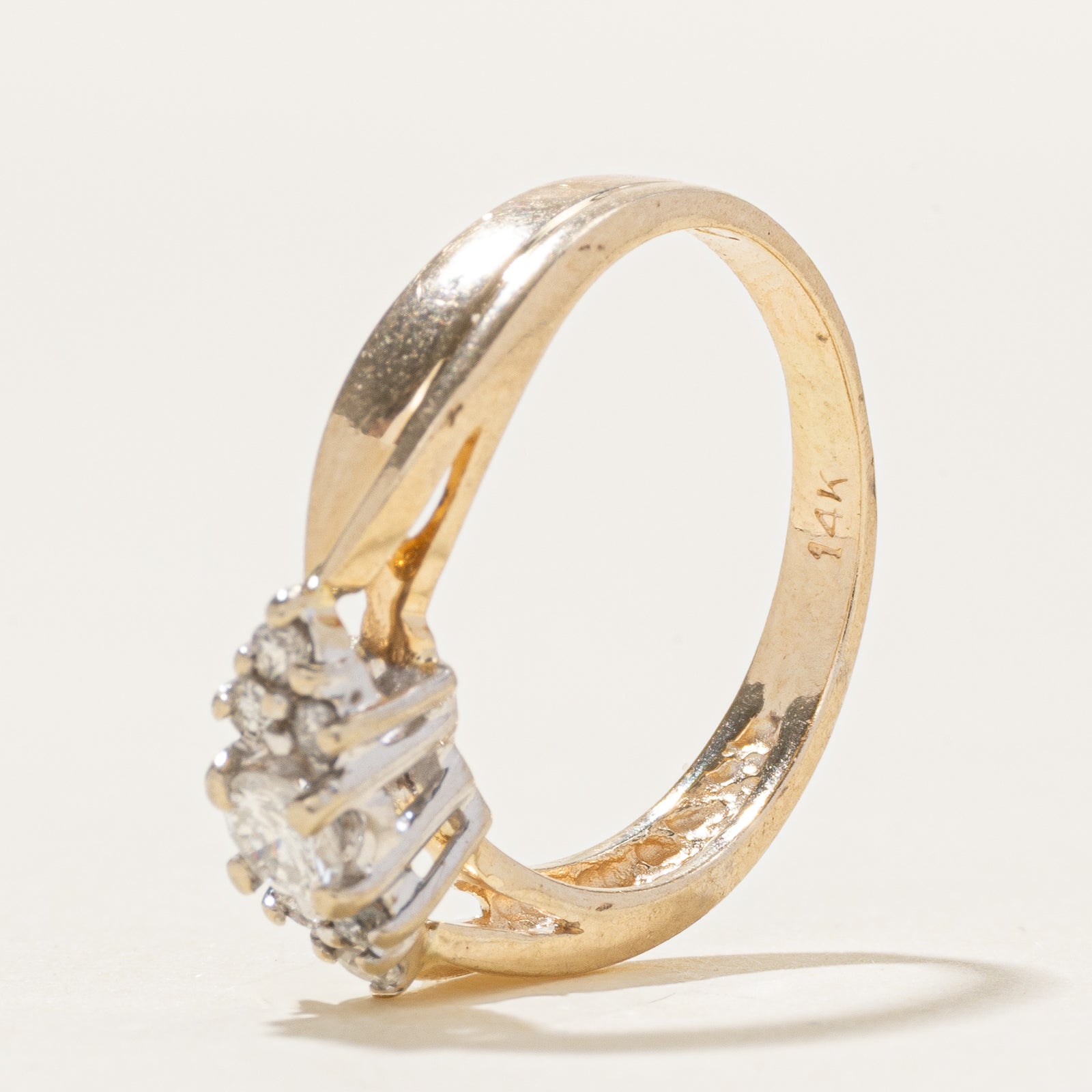 14k Diamond Reverse Tapered Ring | 0.20ctw | SZ 4
