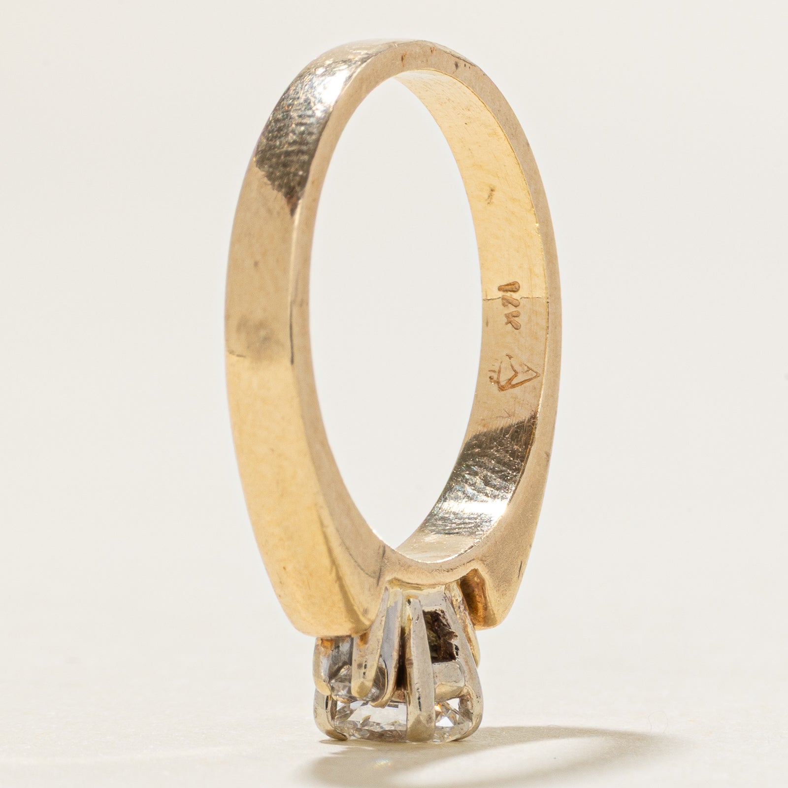 14k Three Stone Basket Set Diamond Ring | 0.32ctw | SZ 5