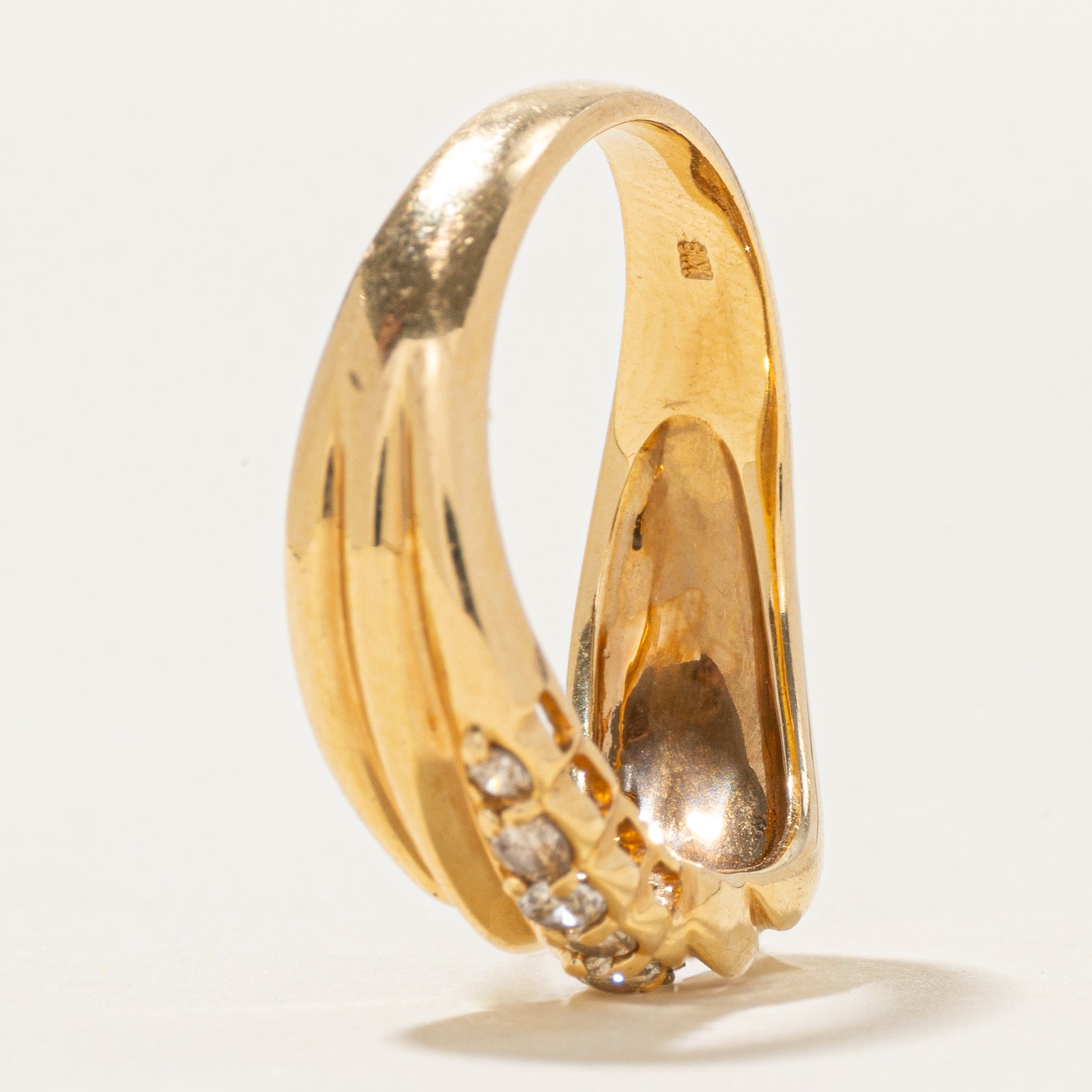 18k Diamond Waterfall Grooved Ring | 0.30ctw | SZ 6.5