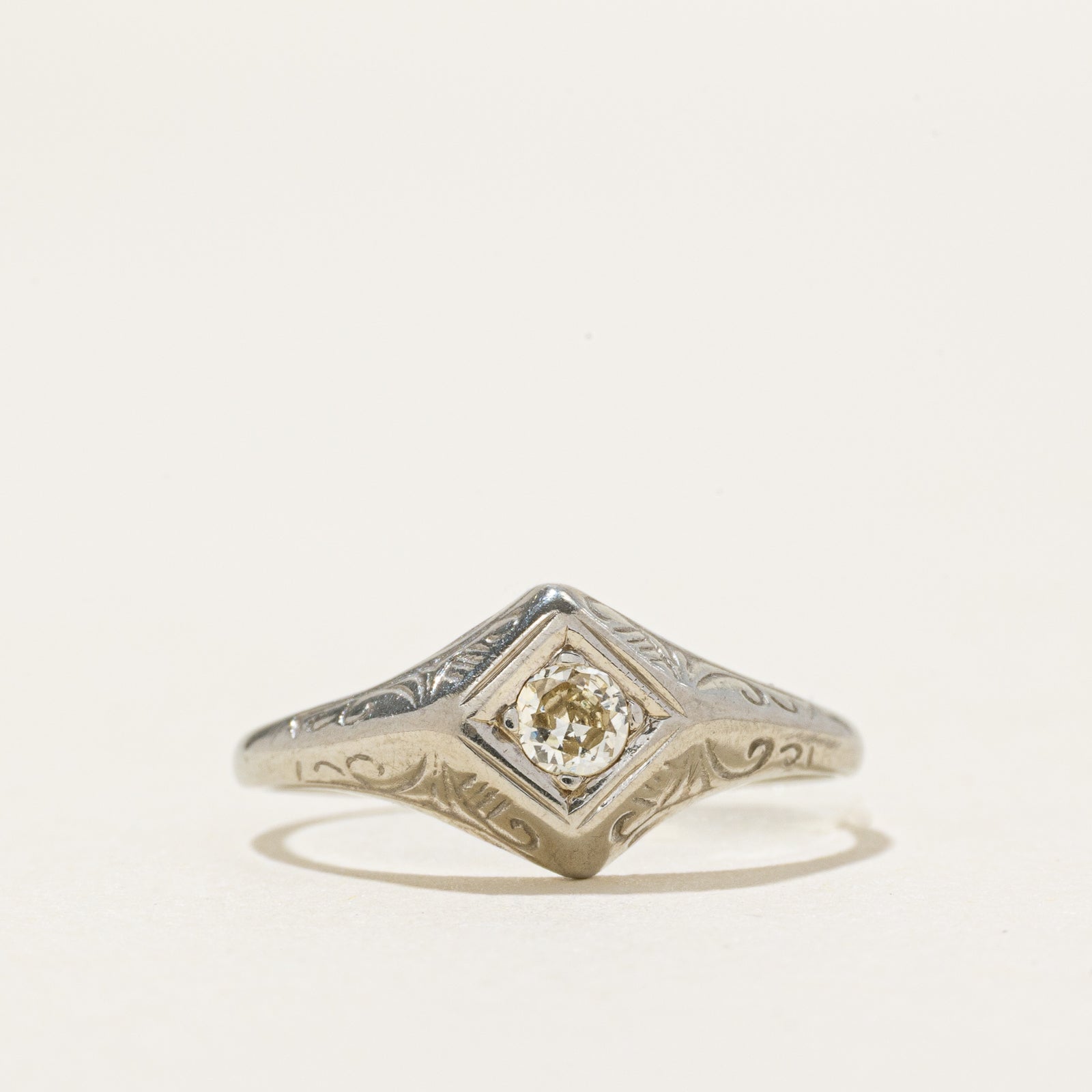 19k Diamond Engraved Ring | 0.07ct | SZ 3.5