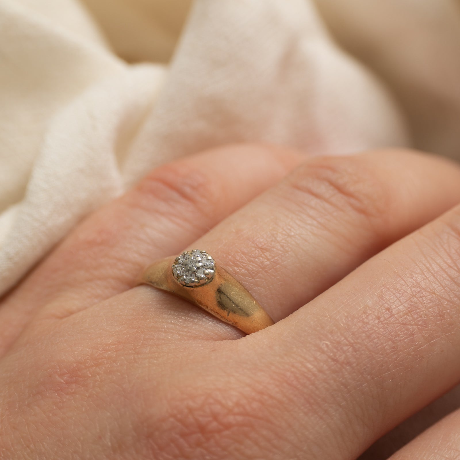 14k Diamond Round Cluster Ring | 0.10ctw | SZ 9.5