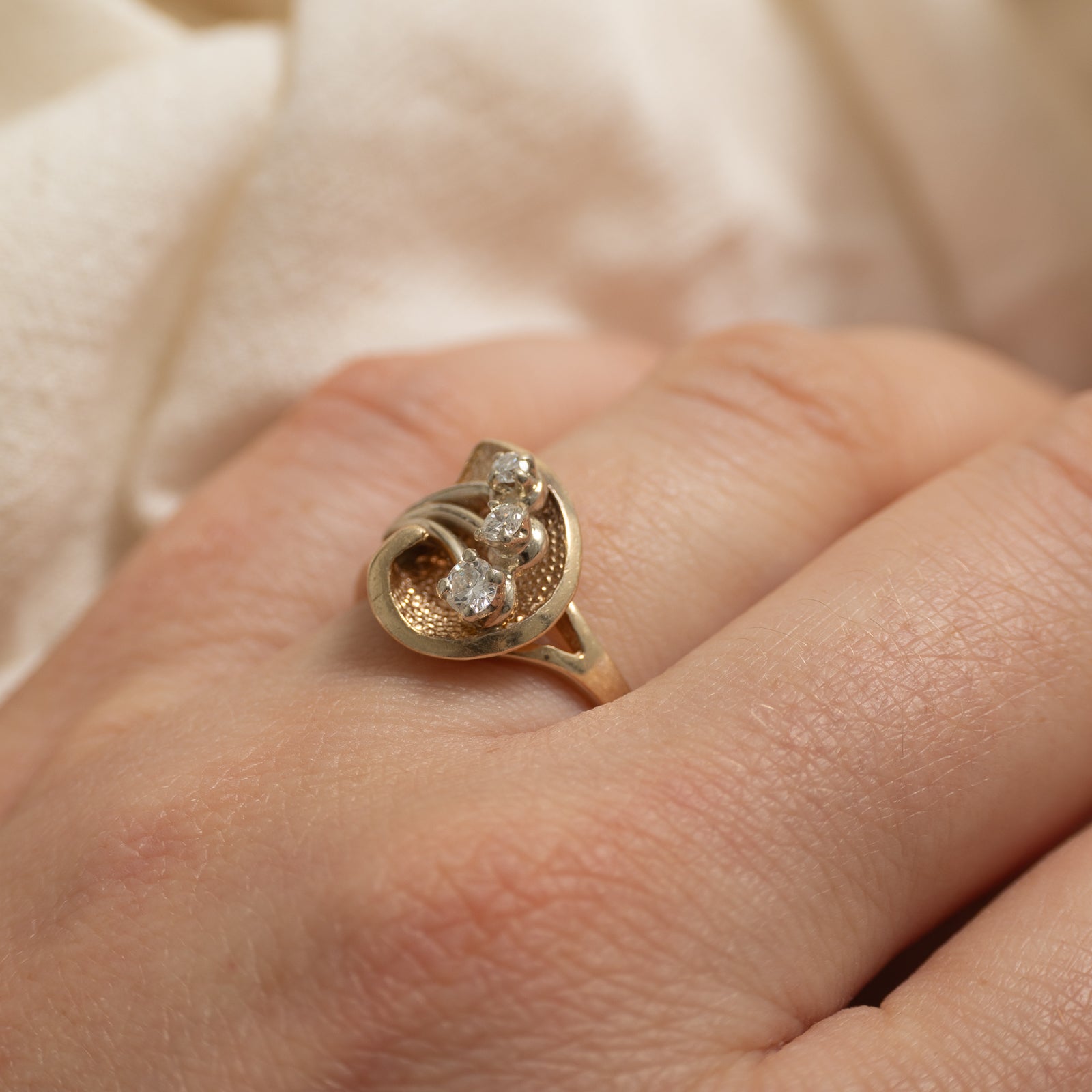 14k Two Tone Diamond Calla Lily Ring | 0.18ctw | SZ 6