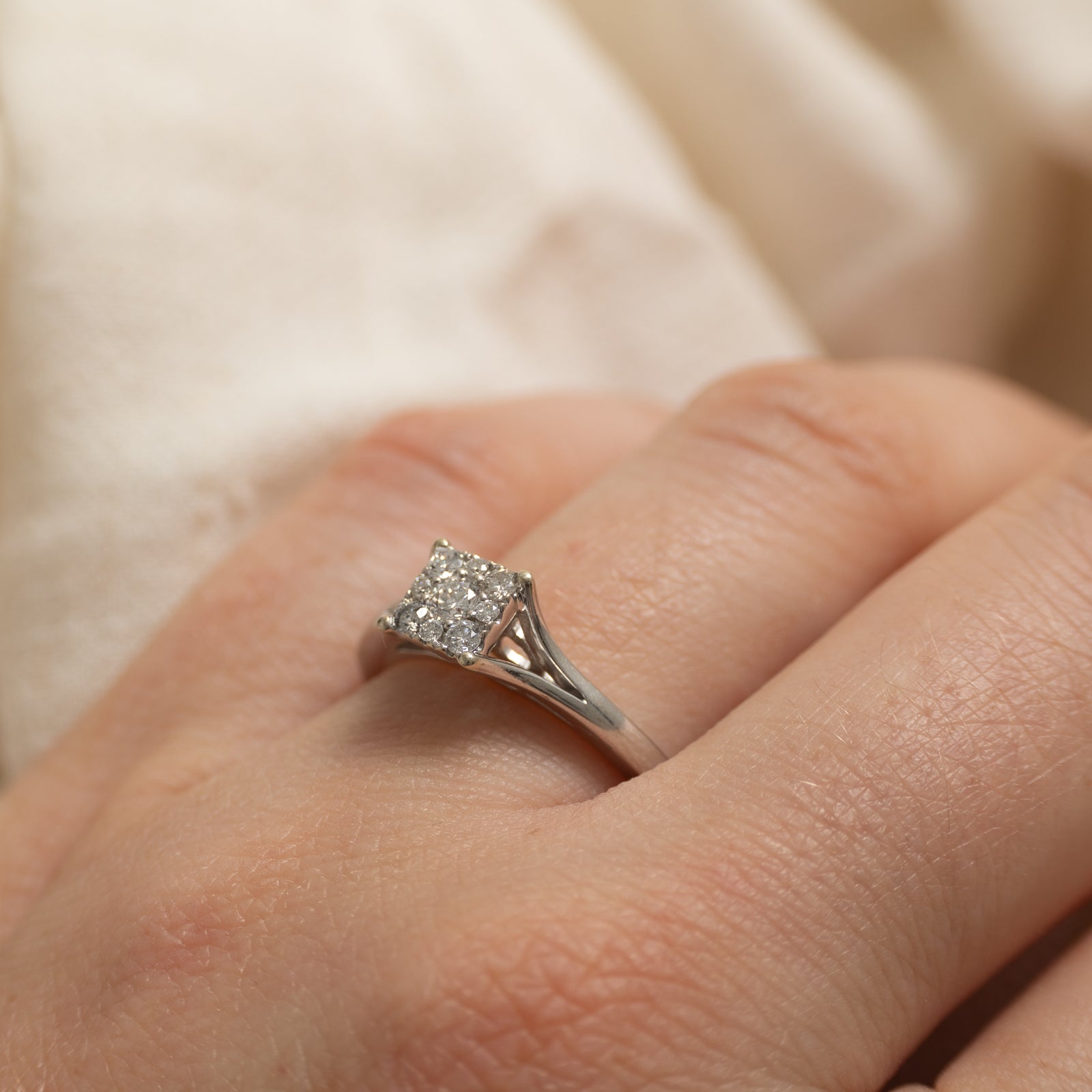 10k Diamond Square Cluster Split Shank Ring | 0.26ctw | SZ 7