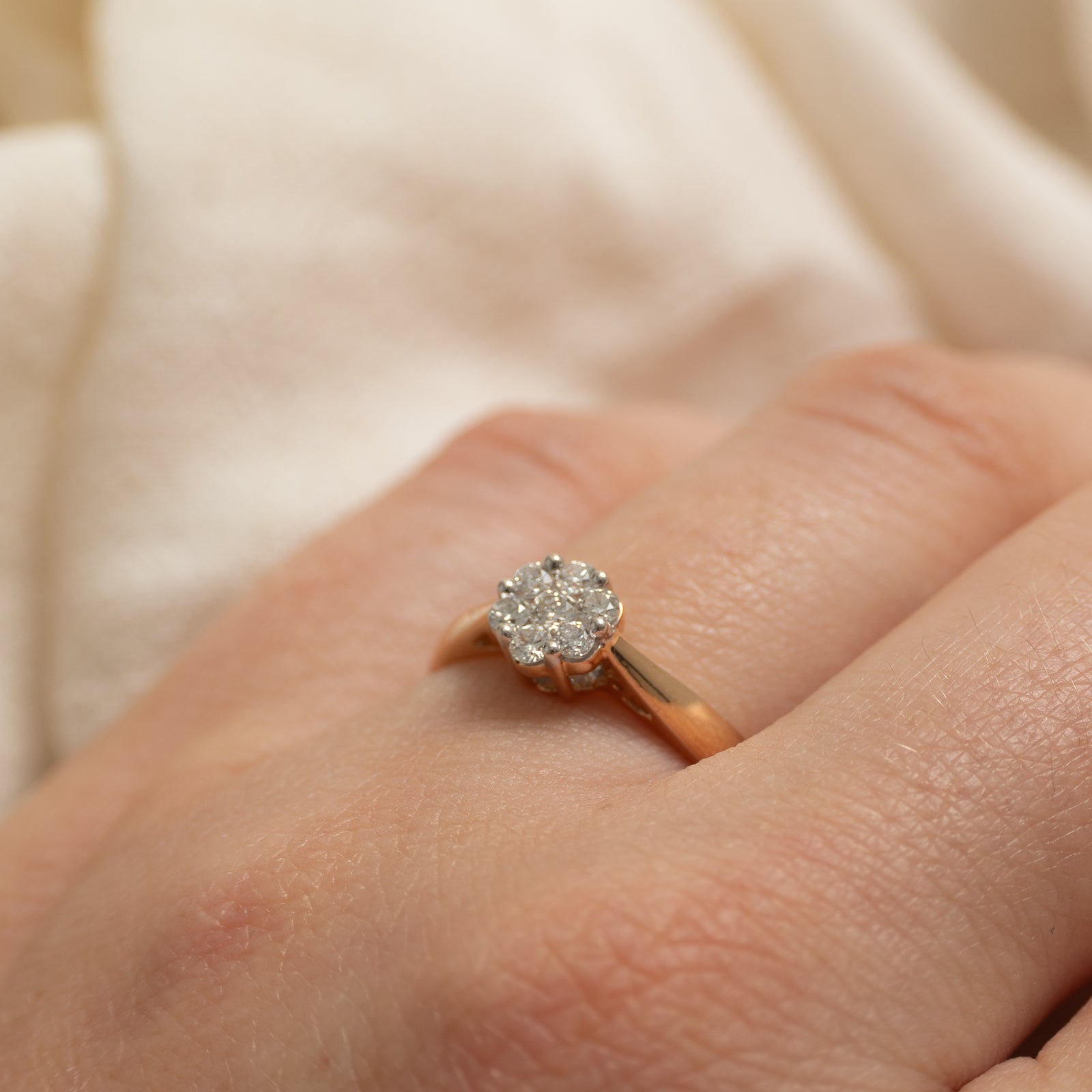 18k Cluster Diamond Cathedral Ring | 0.23ctw | SZ 5.75