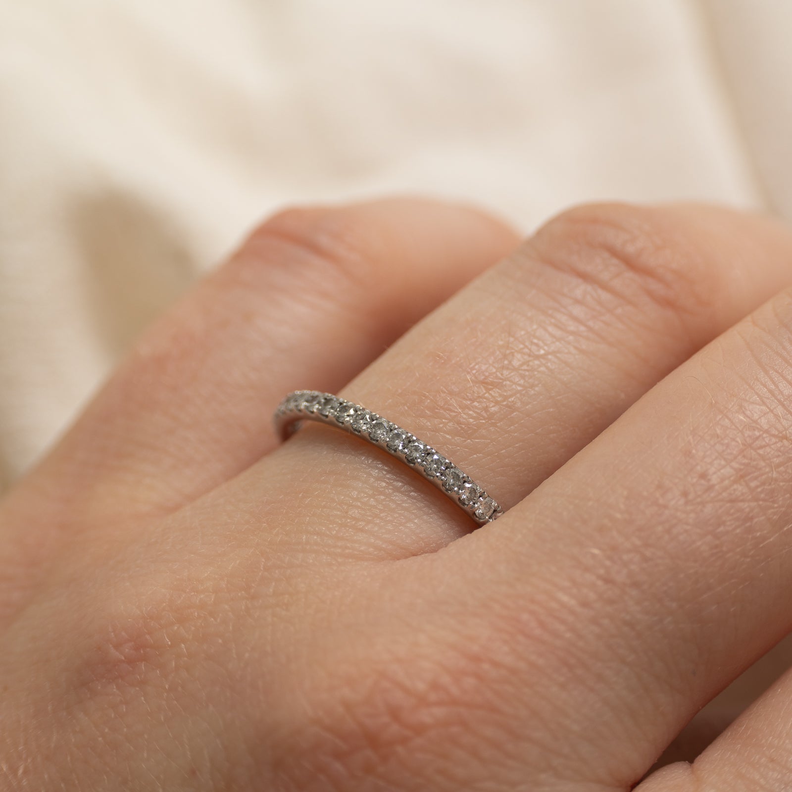 Alliance en platine sertie de diamants | 0,50 ct | 2 mm | Taille 6,75
