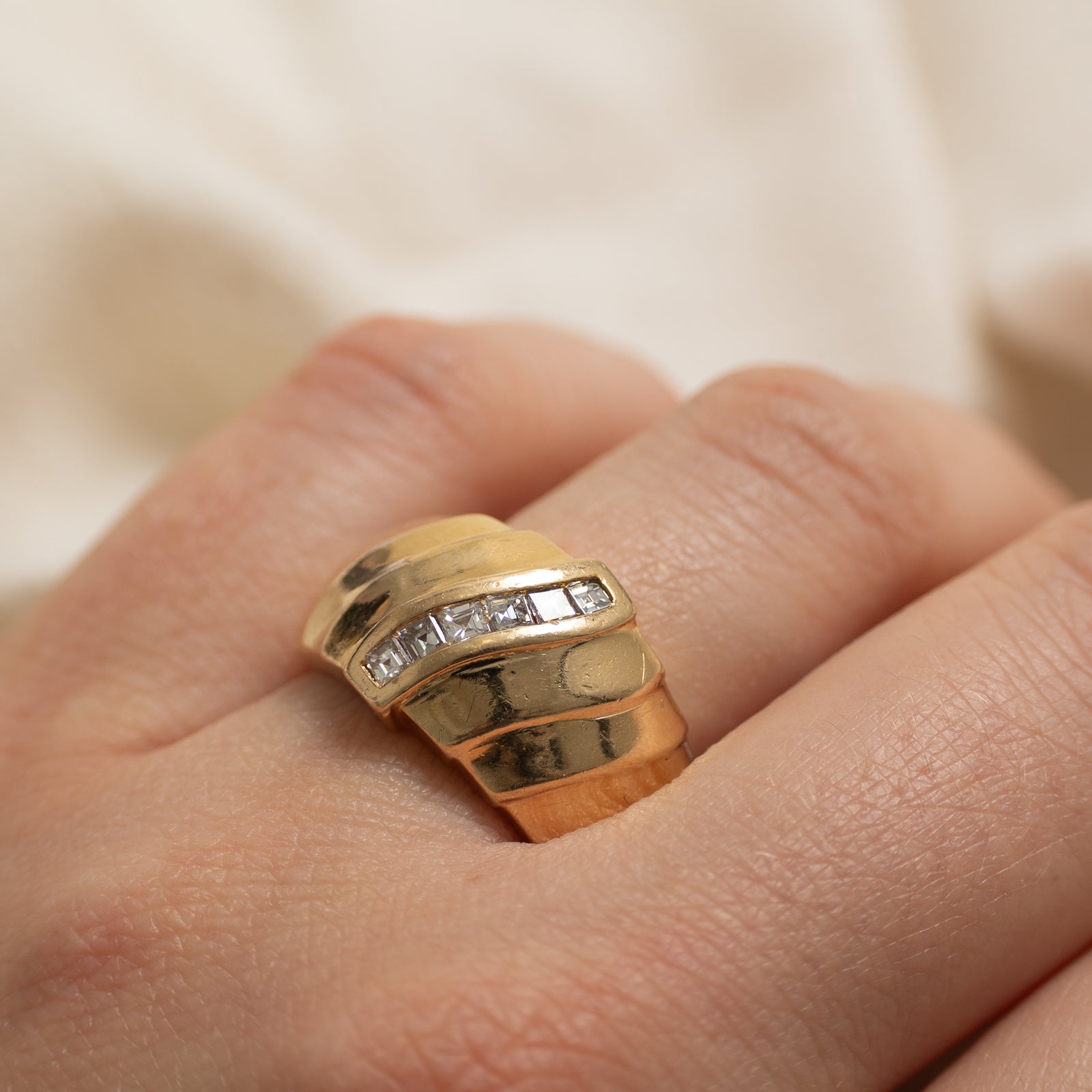 14k Diamond Waterfall Grooved Dome Ring | 0.35ctw | SZ 8