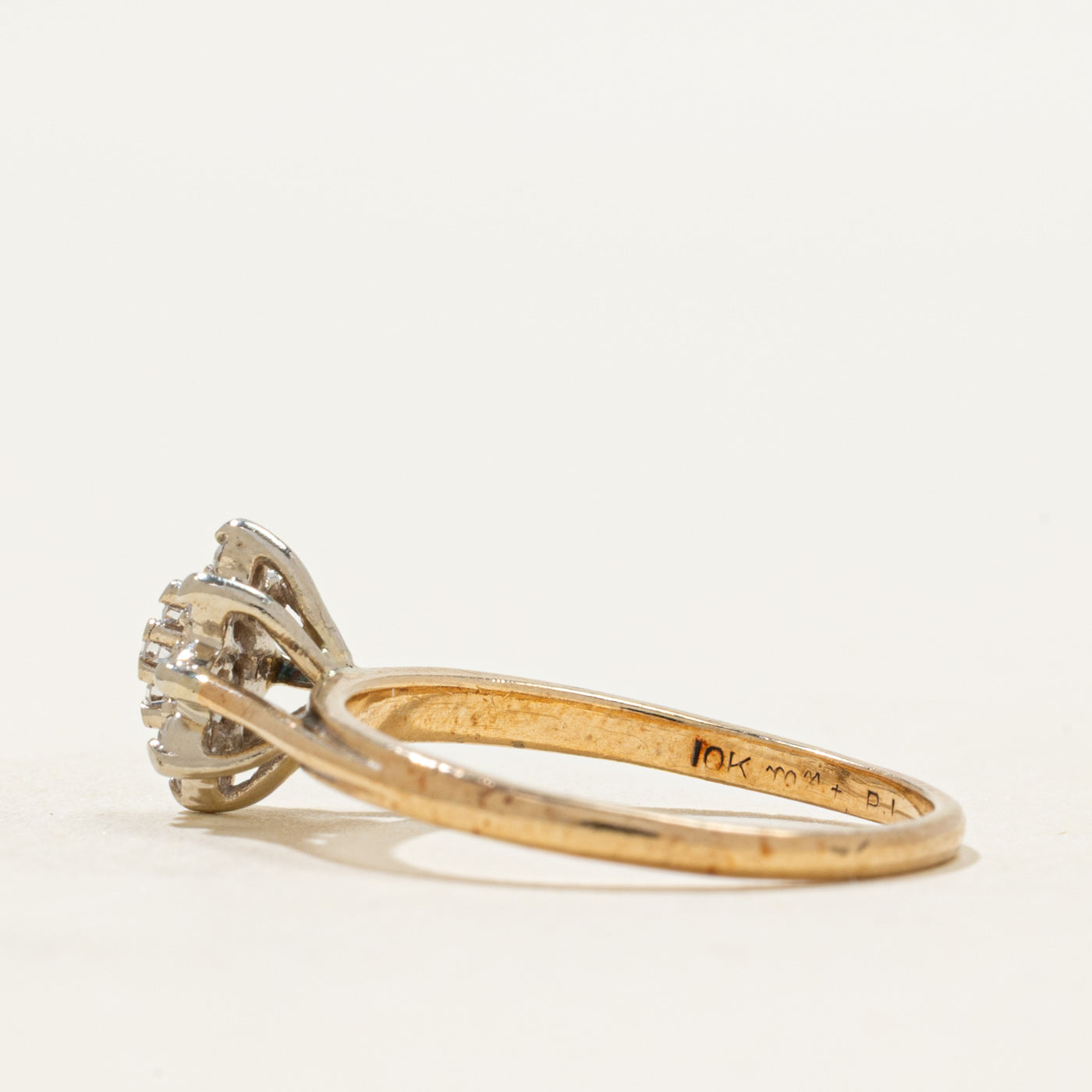 Diamond Cluster Grooved Petal Ring | 0.11ctw | SZ 6