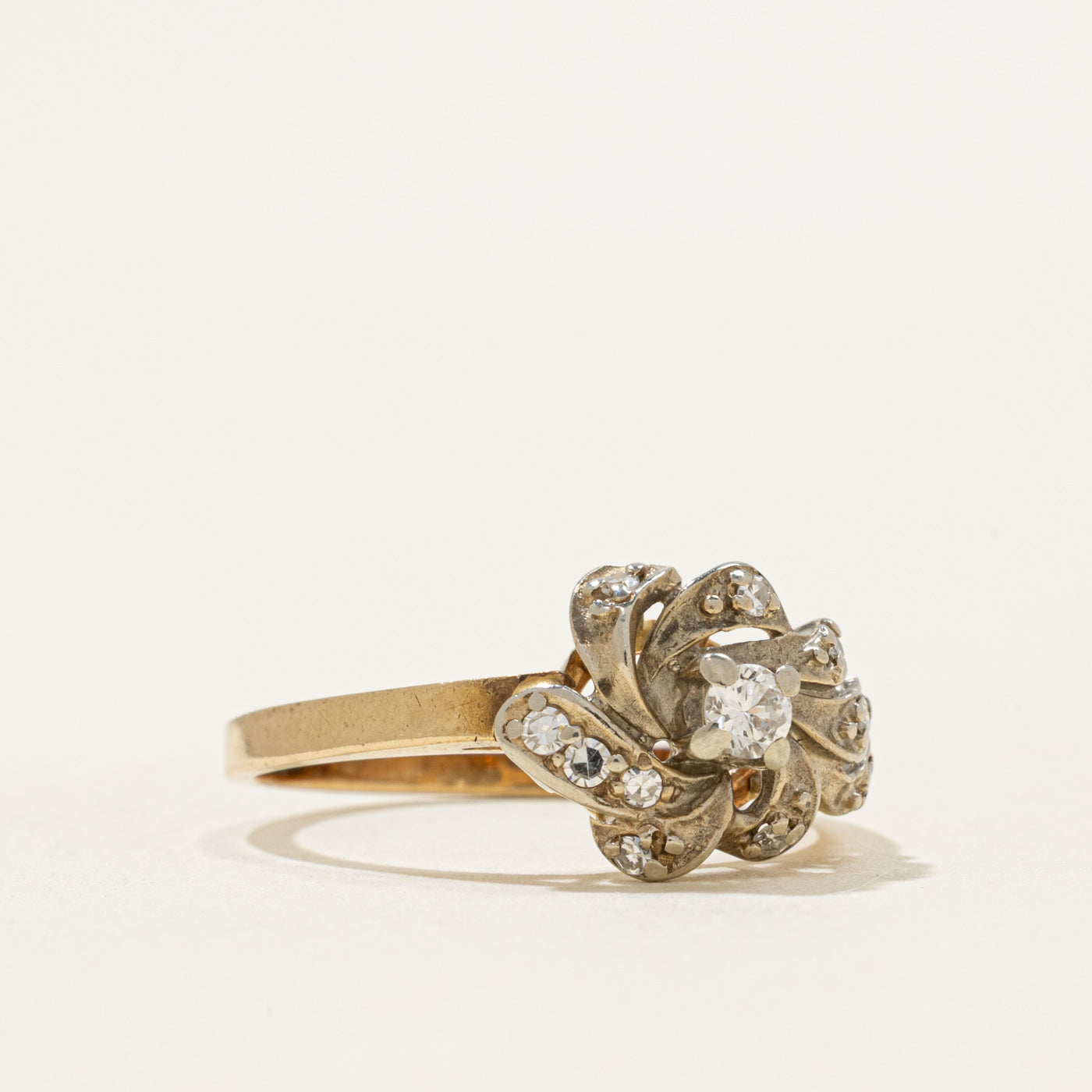 Diamond Swirl Design Ring | 0.19ctw | SZ 7