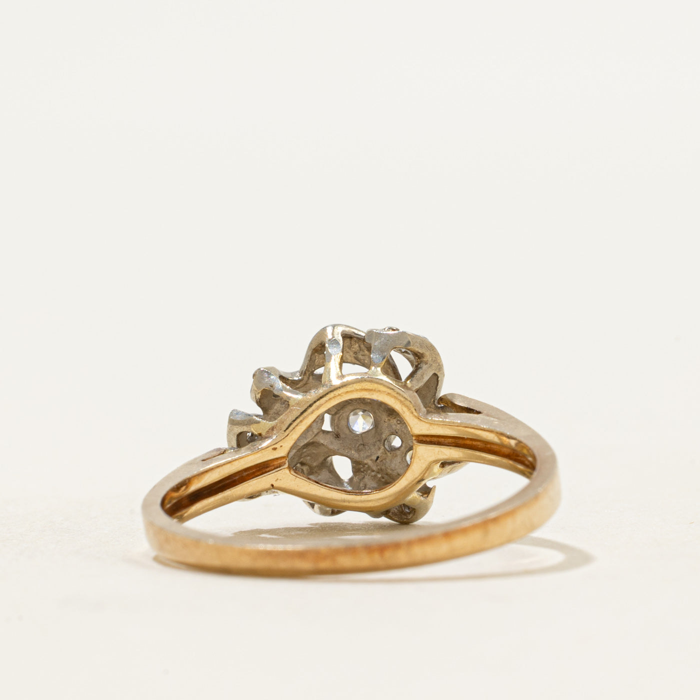Diamond Swirl Design Ring | 0.19ctw | SZ 7